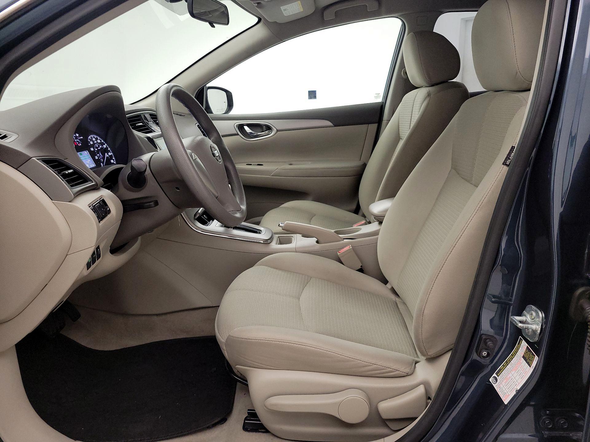 Thumbnail: 2014 Nissan Sentra - 11