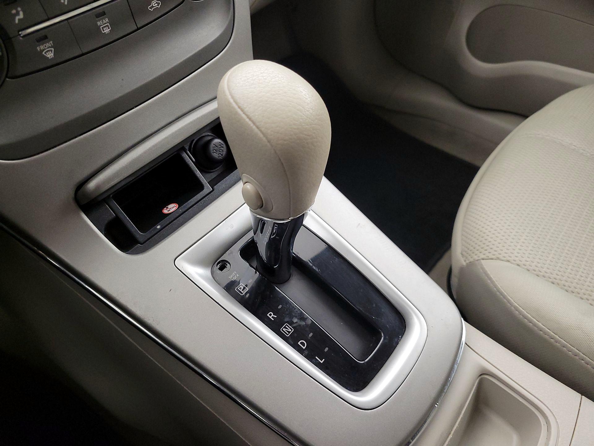 Thumbnail: 2014 Nissan Sentra - 17