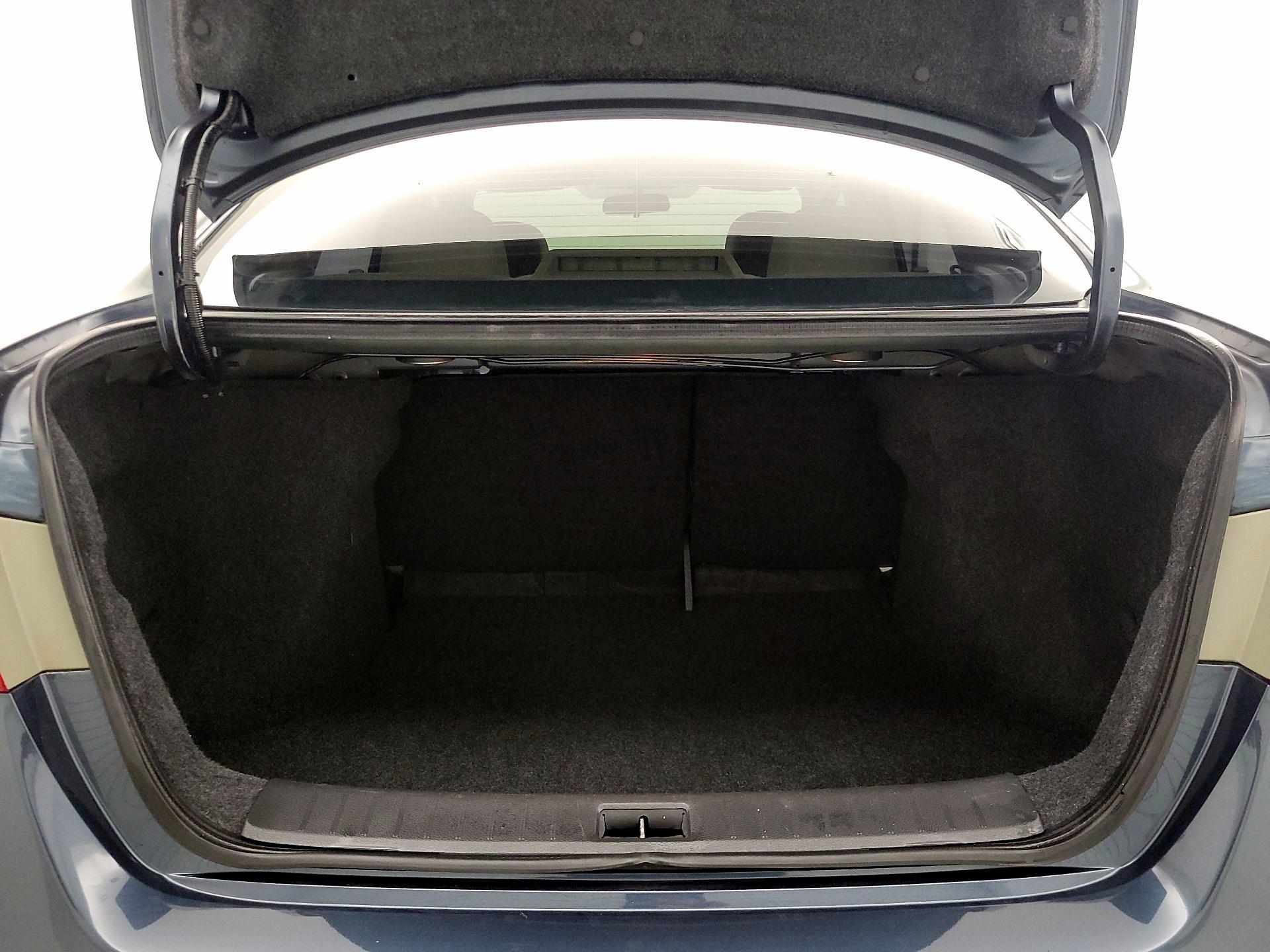 Thumbnail: 2014 Nissan Sentra - 19