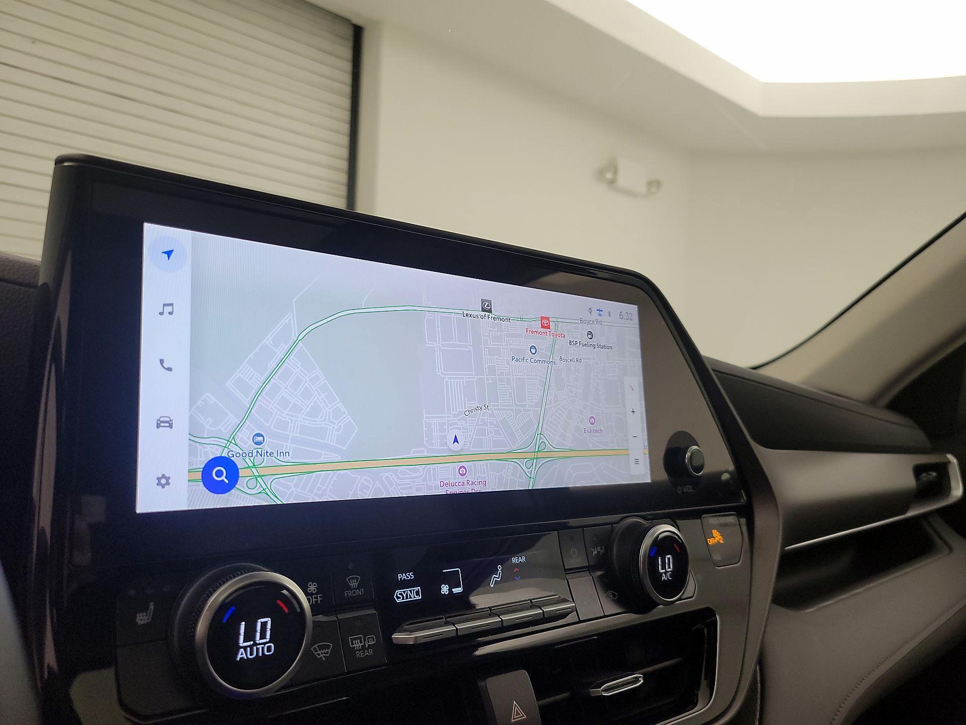 Thumbnail: 2025 Toyota Highlander - 14