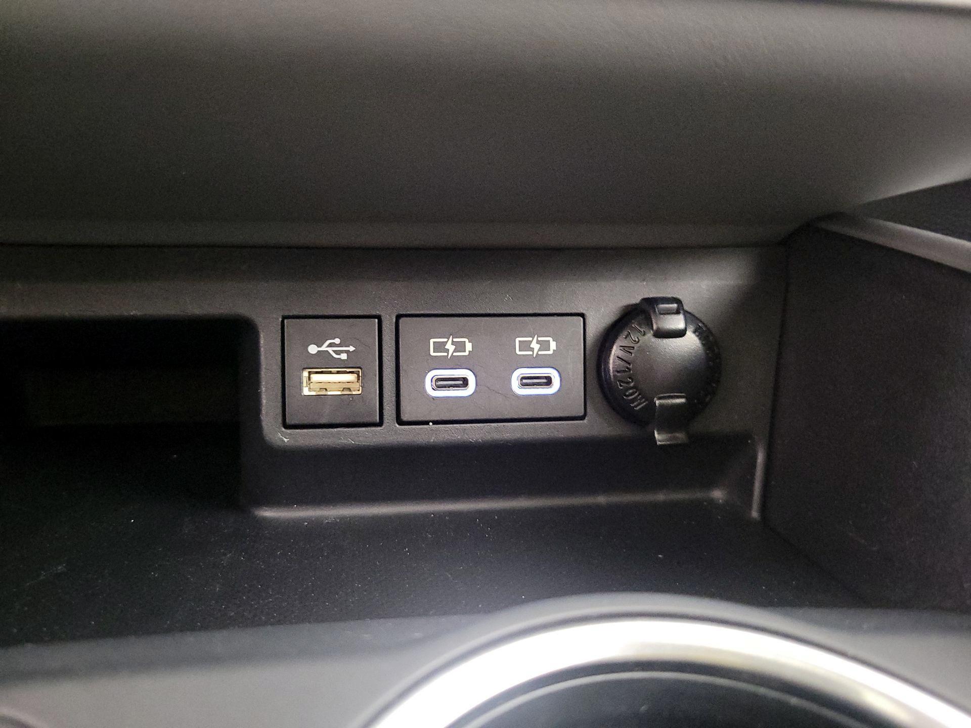 Thumbnail: 2025 Toyota Highlander - 19