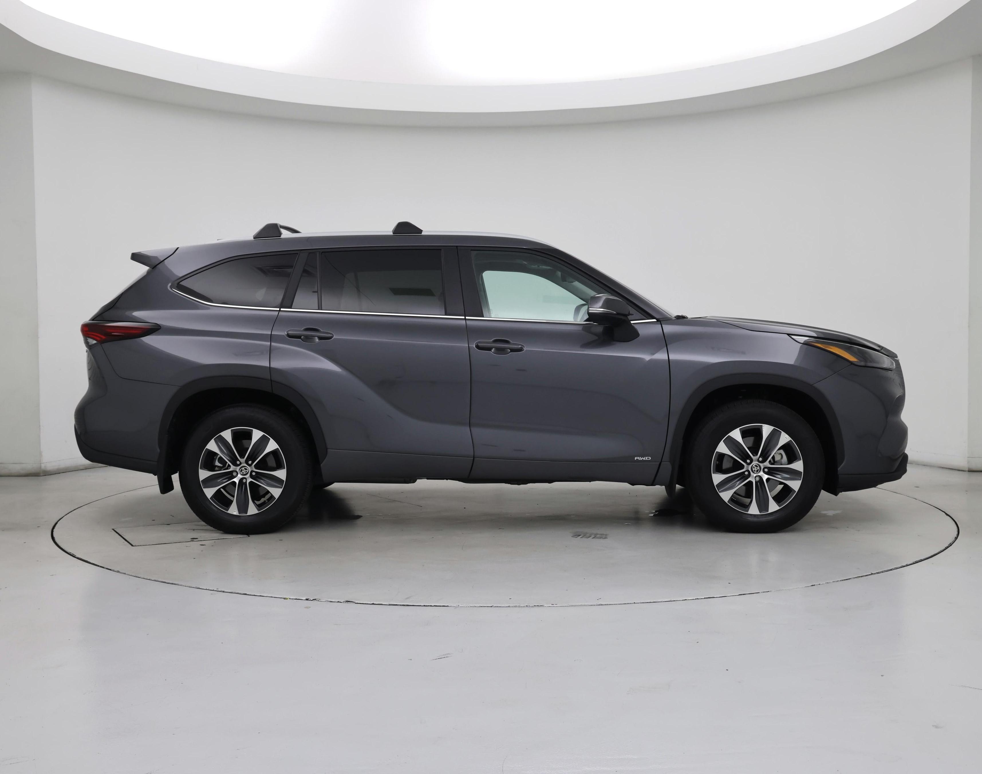Thumbnail: 2025 Toyota Highlander - 7