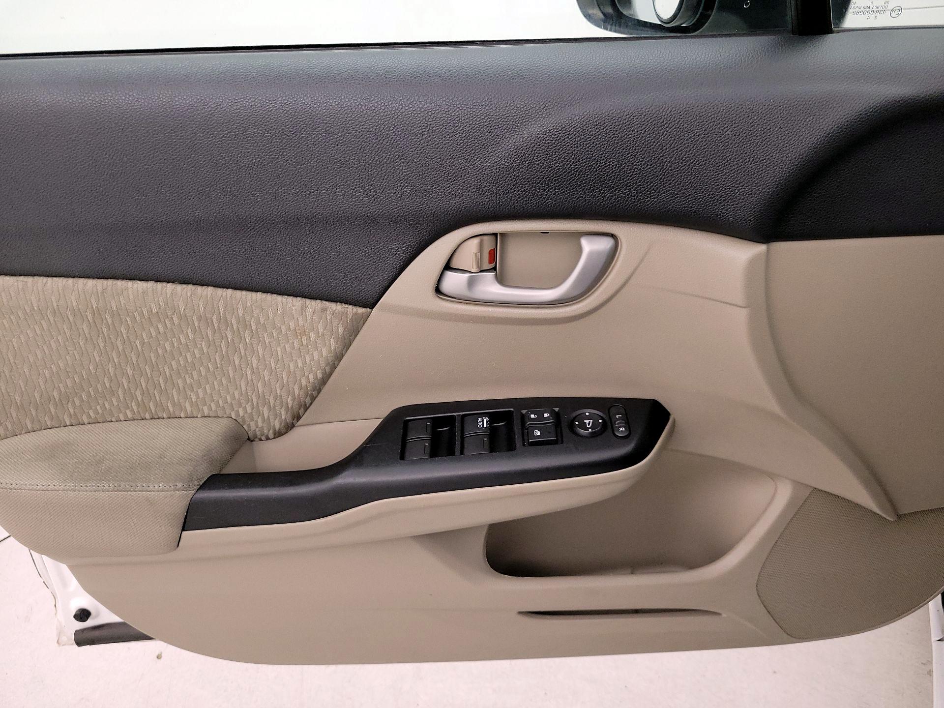 Thumbnail: 2015 Honda Civic - 12