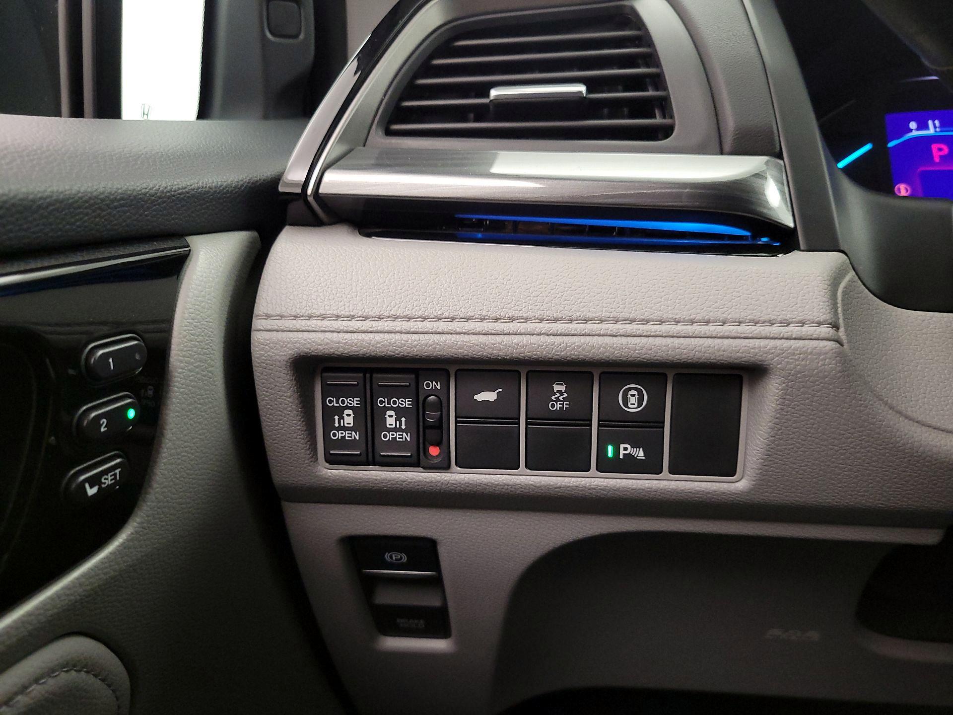 Thumbnail: 2022 Honda Odyssey - 13