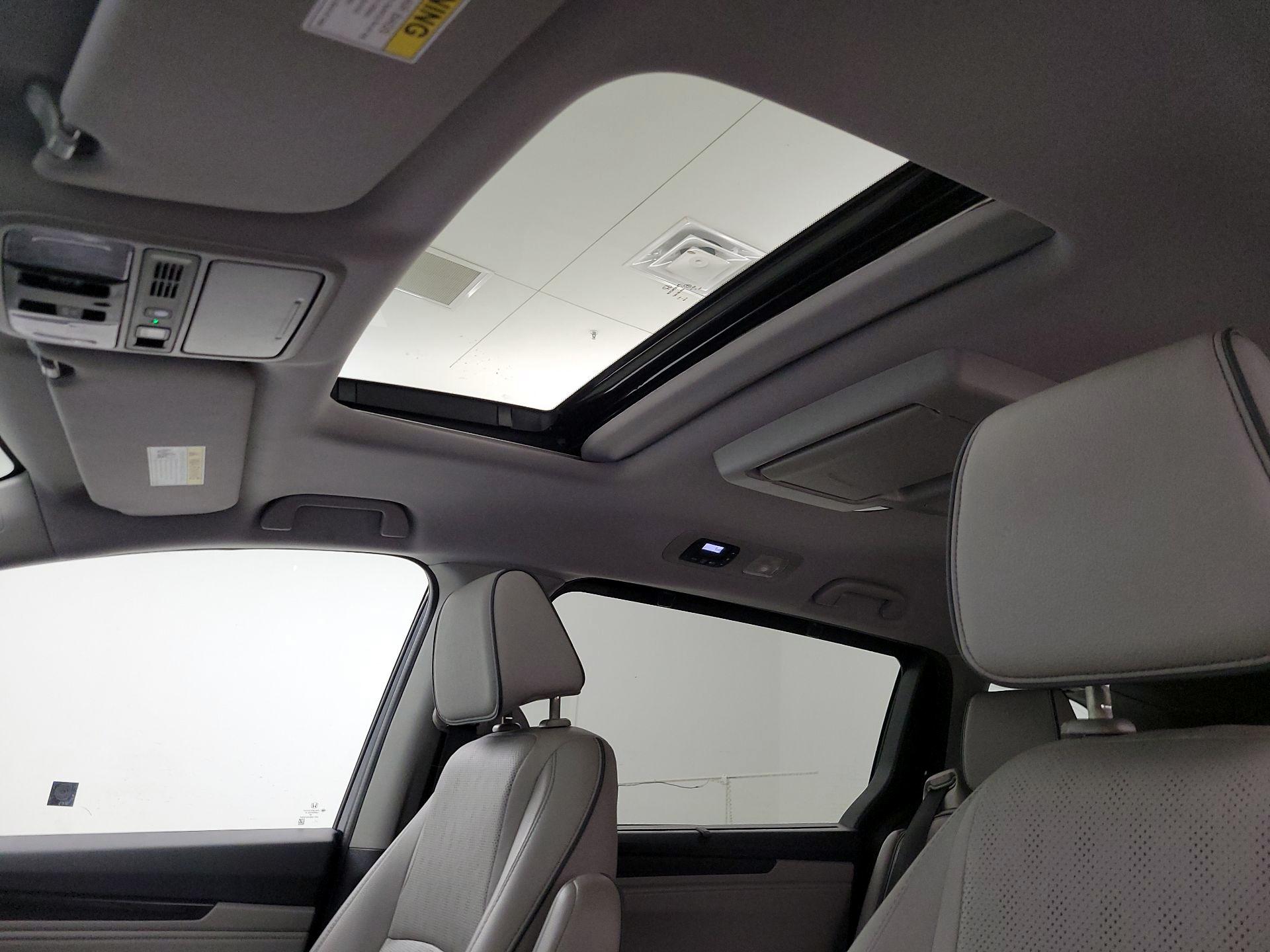 Thumbnail: 2022 Honda Odyssey - 20