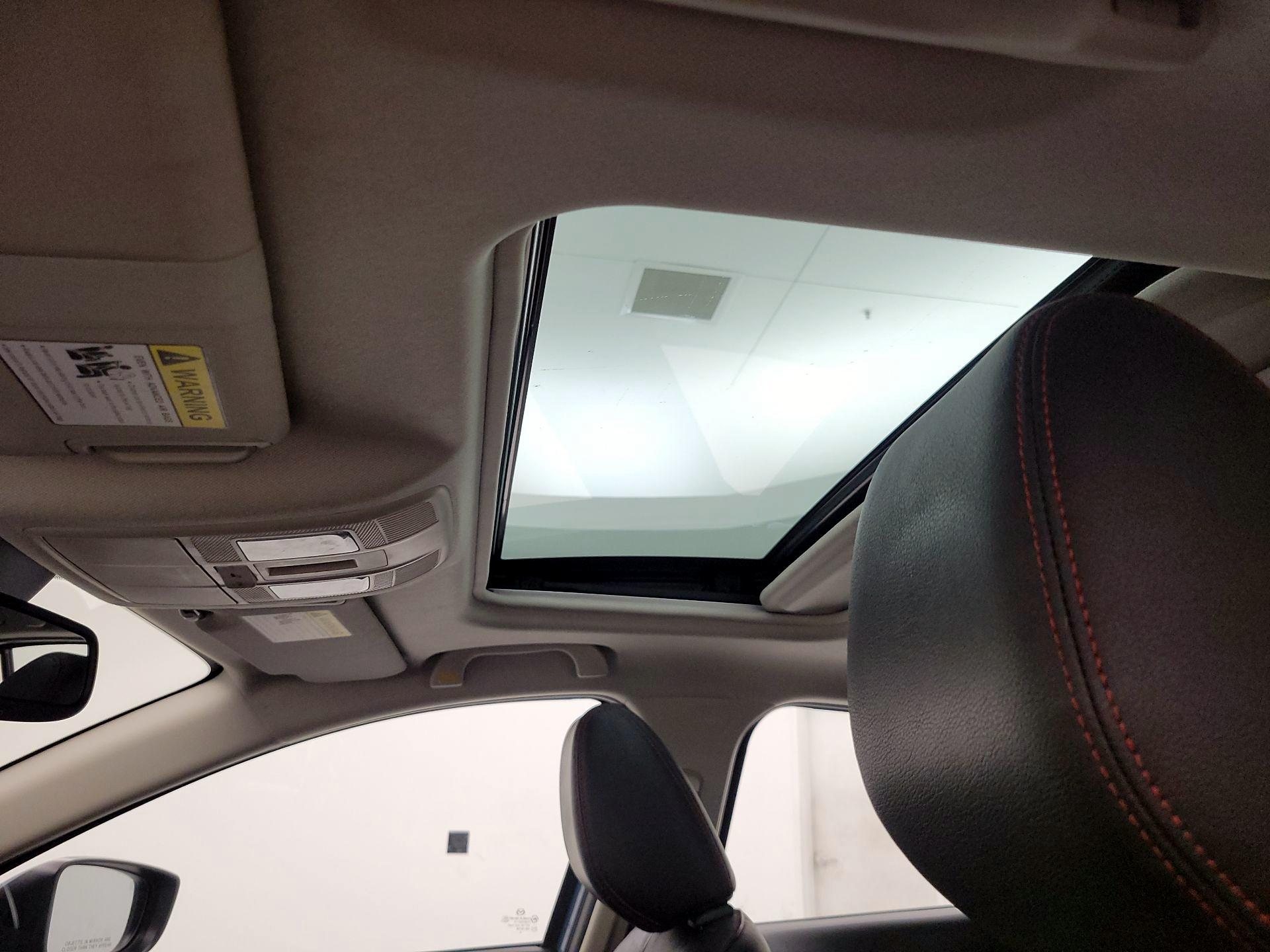 Thumbnail: 2015 Mazda Mazda3 - 20