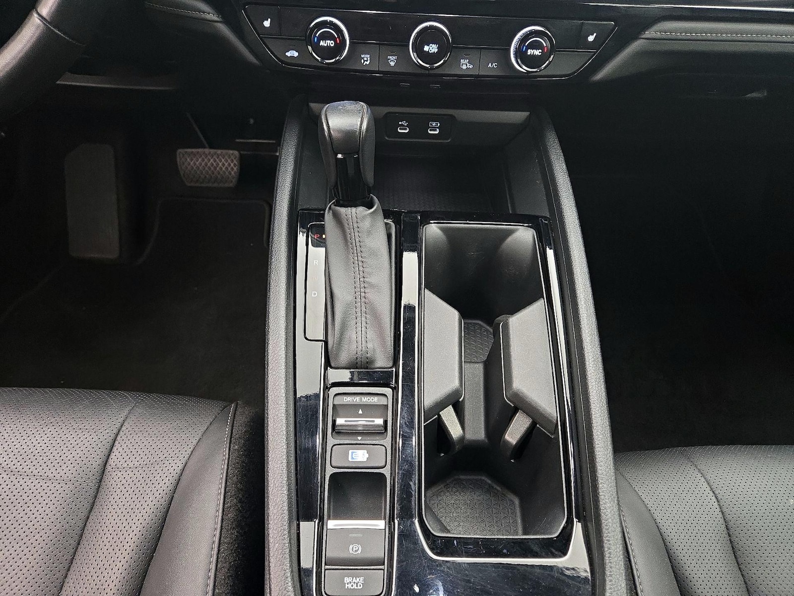 2024 Honda Accord Hybrid EX-L - Photo 17