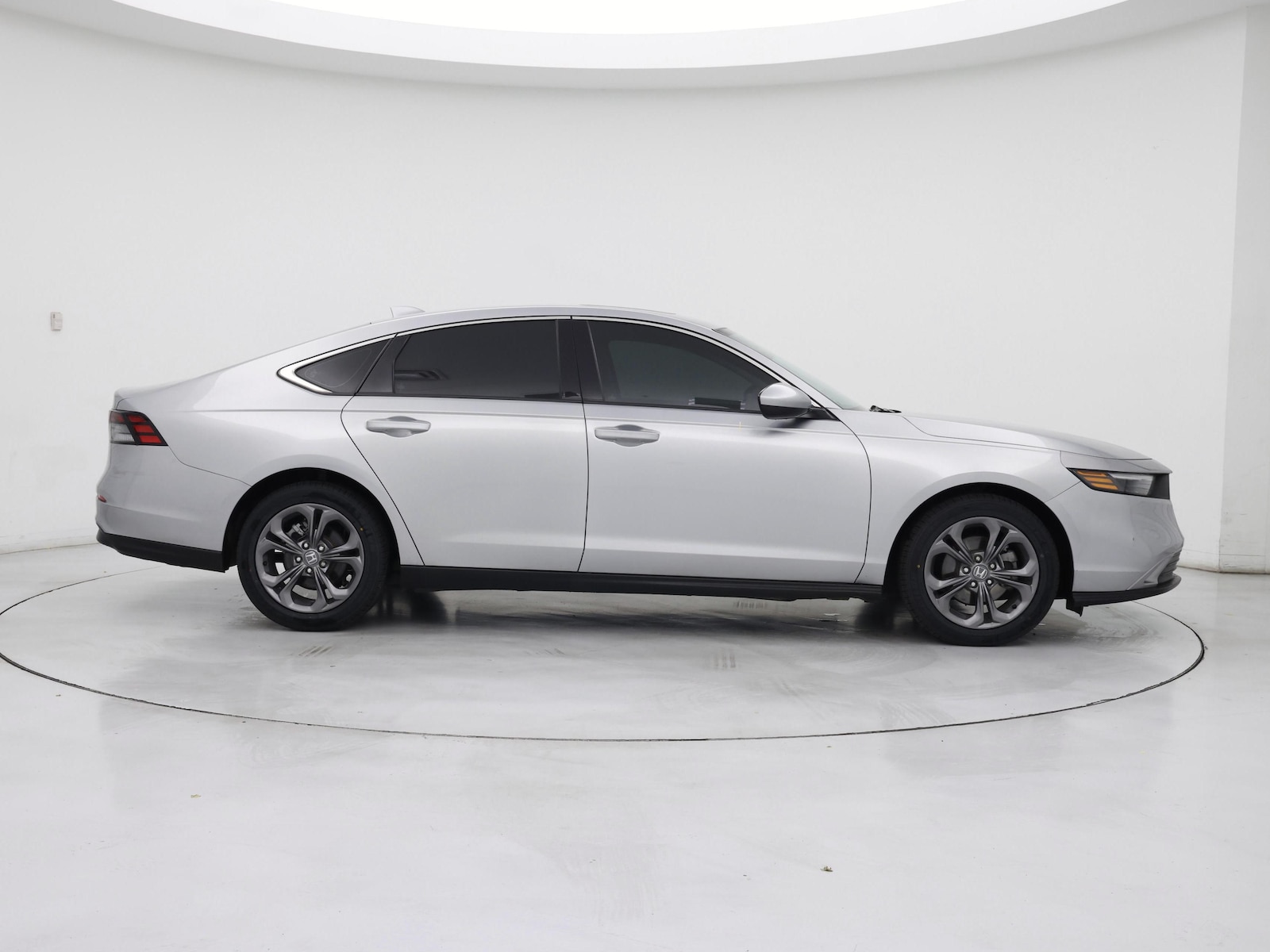 2024 Honda Accord EX - Photo 8