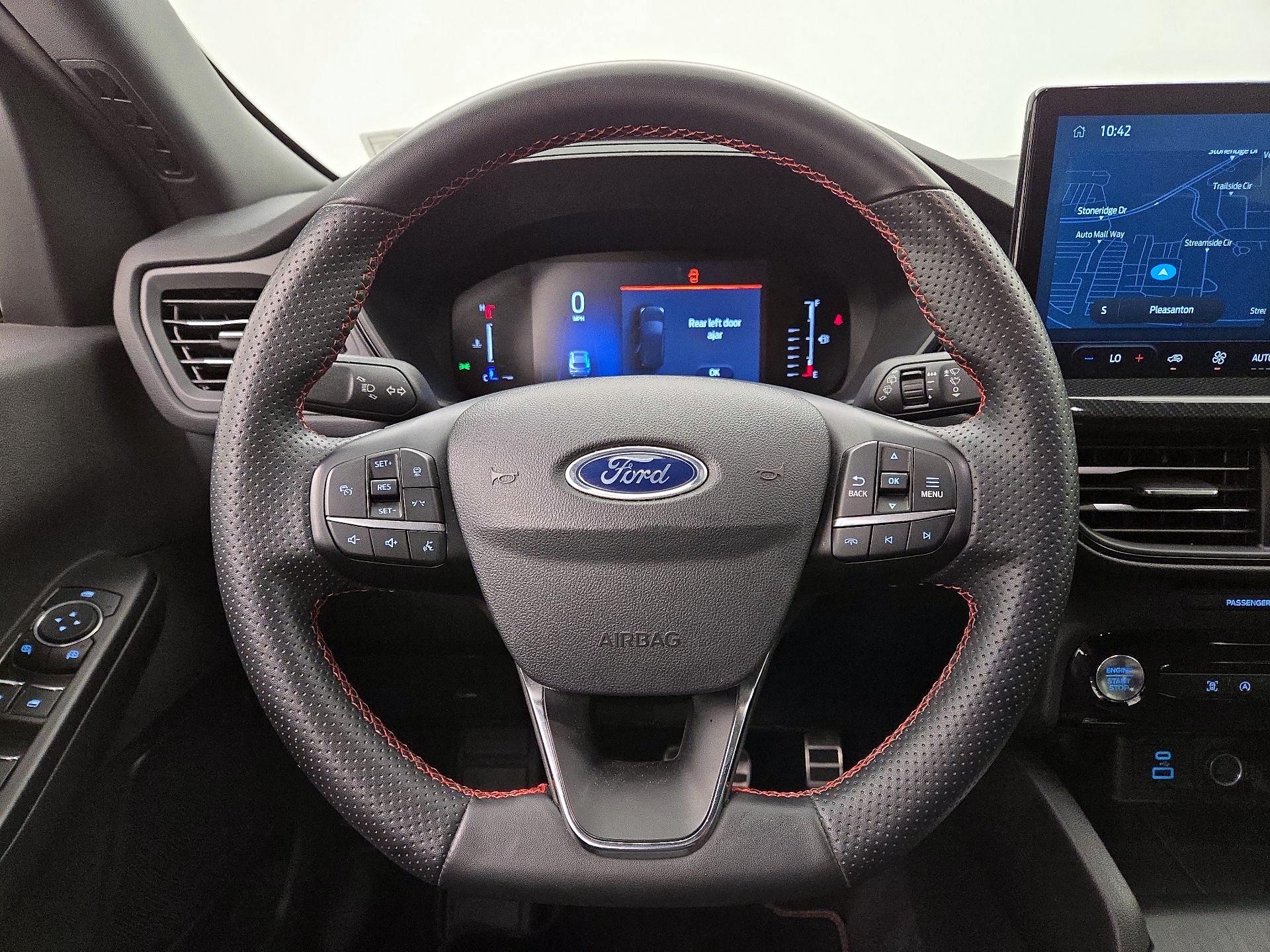 Thumbnail: 2023 Ford Escape - 10