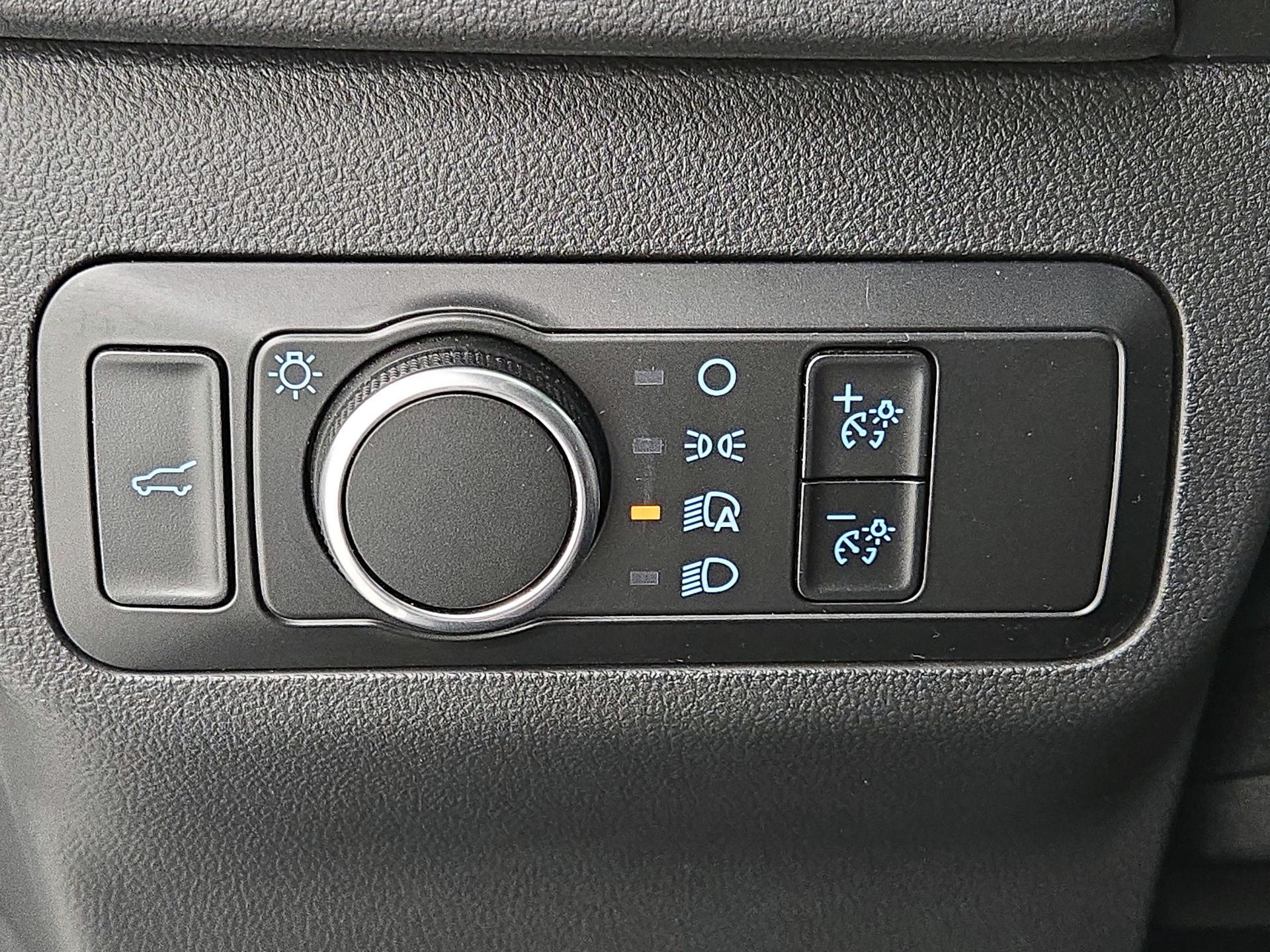 Thumbnail: 2023 Ford Escape - 13