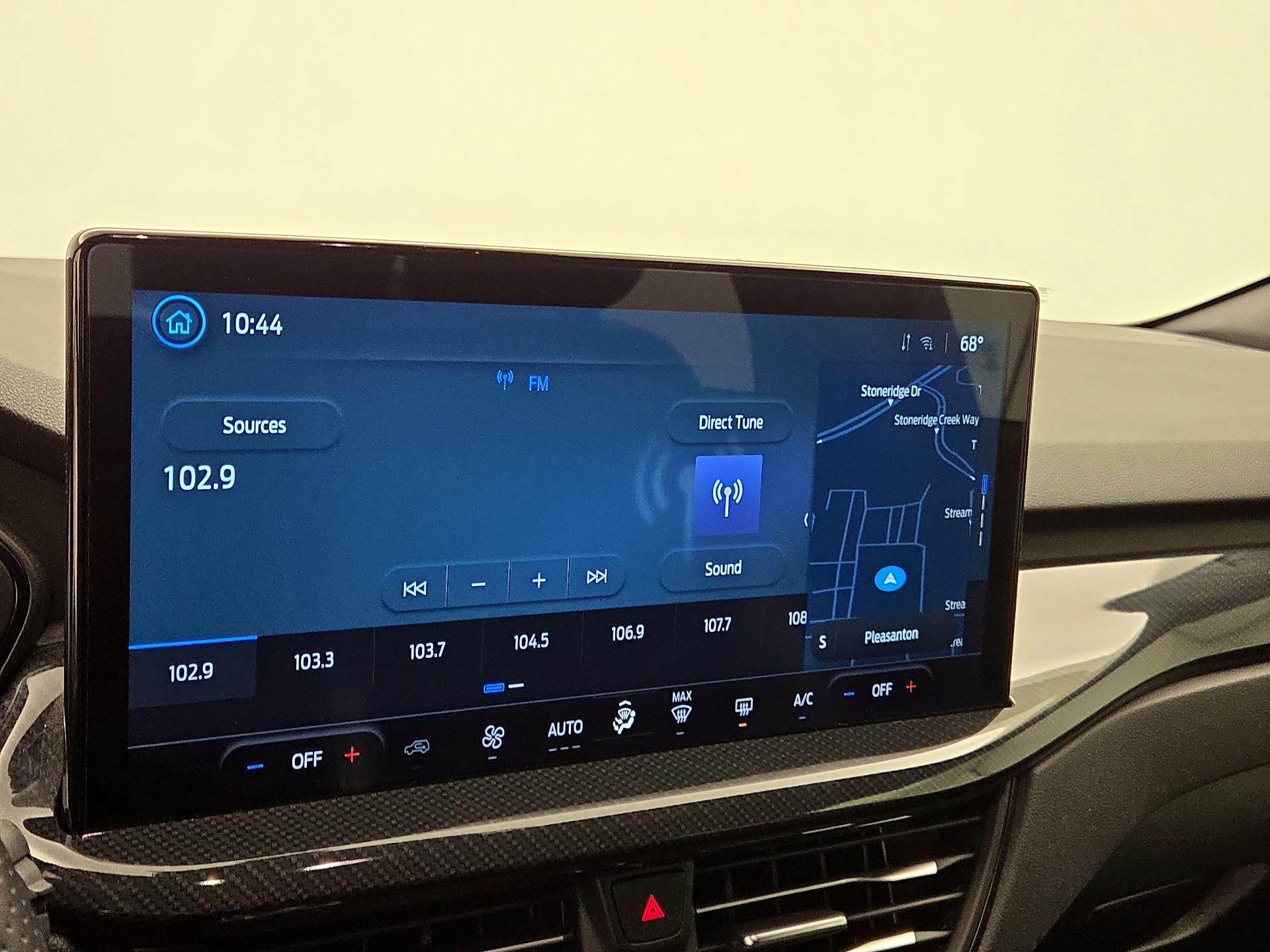 Thumbnail: 2023 Ford Escape - 16