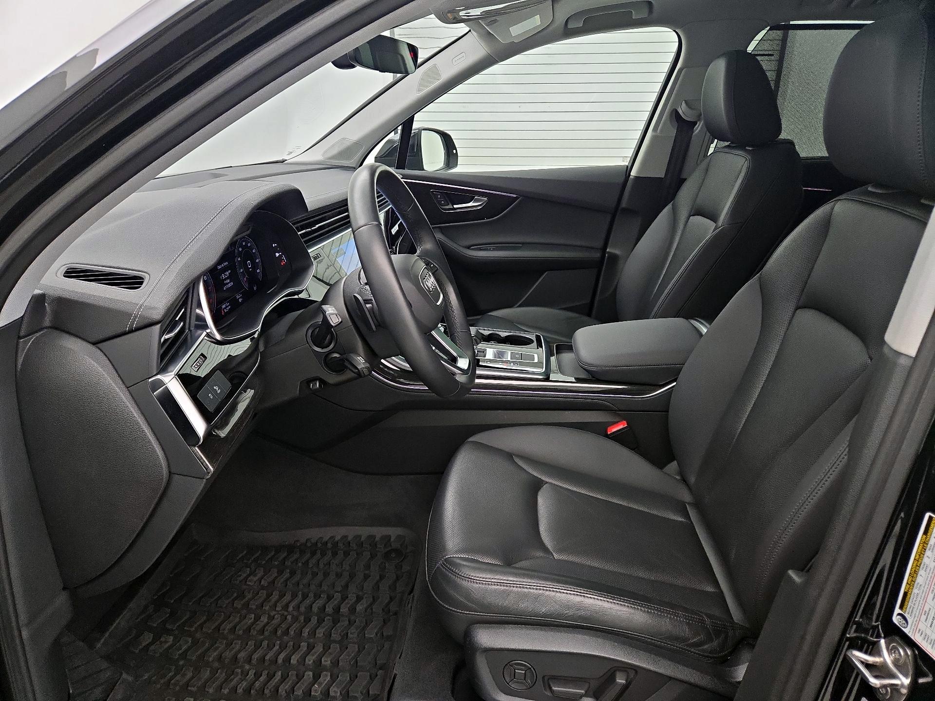 Thumbnail: 2023 Audi Q7 - 11