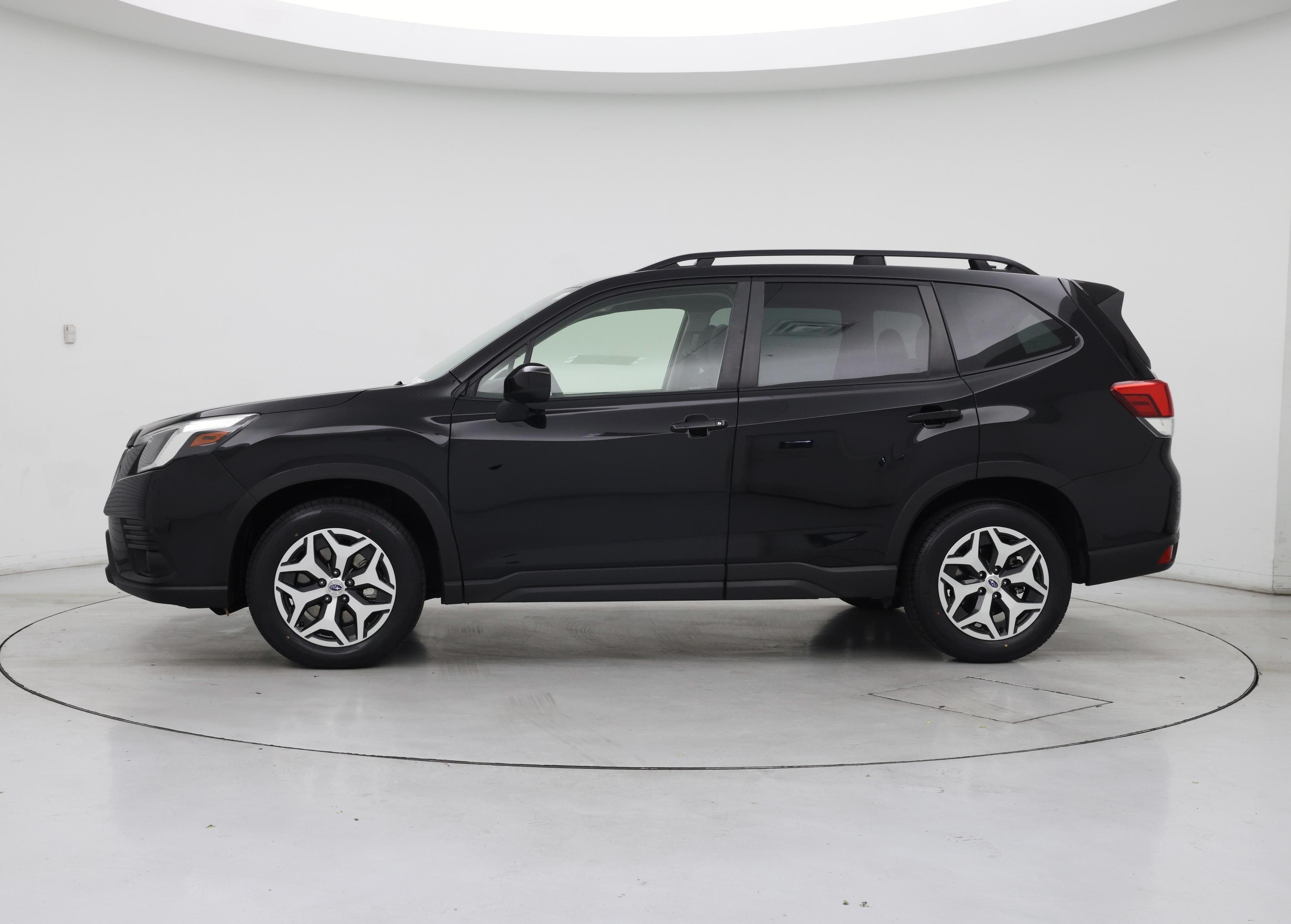 Thumbnail: 2023 Subaru Forester - 3