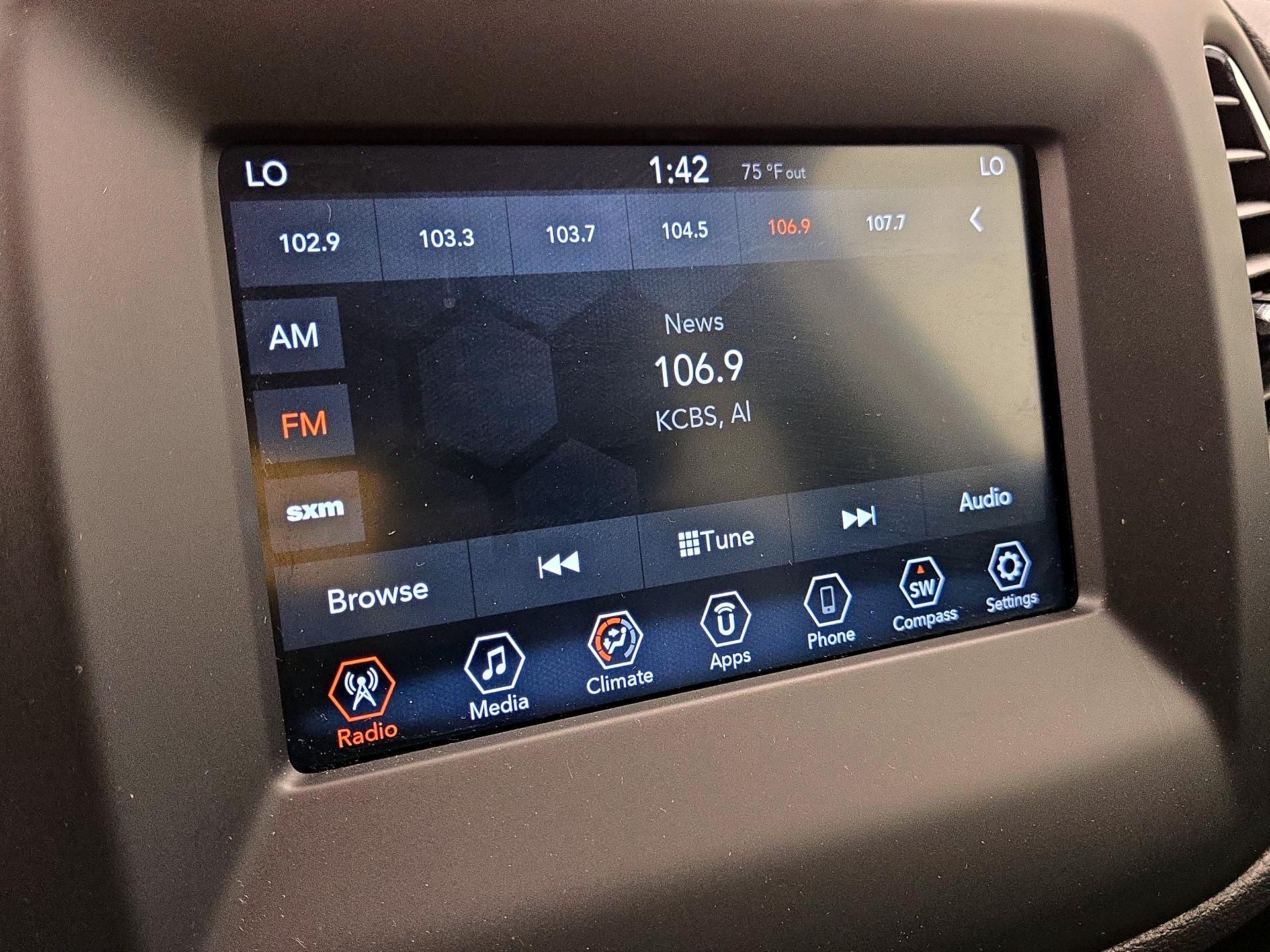 Thumbnail: 2020 Jeep Compass - 15