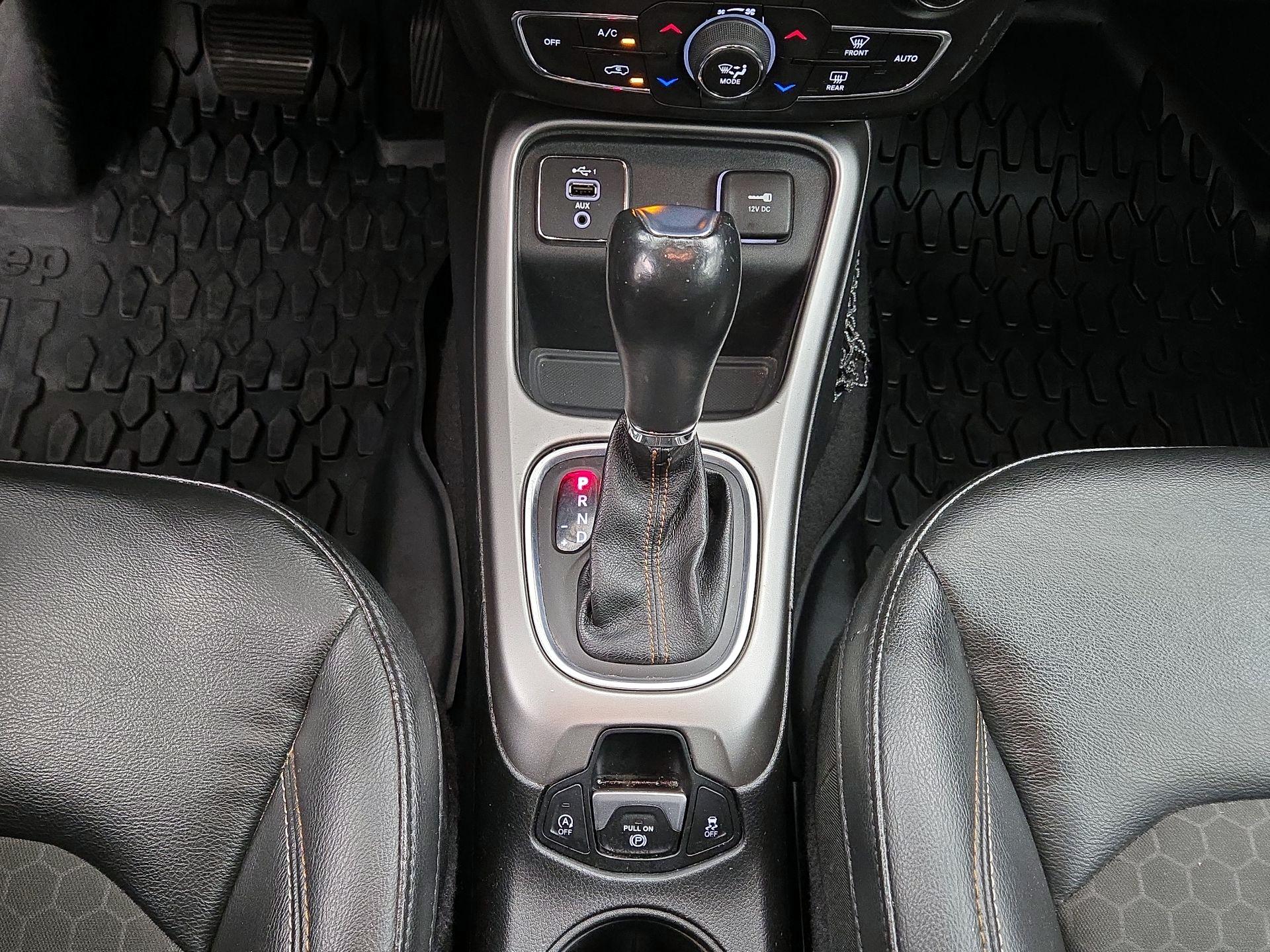 Thumbnail: 2020 Jeep Compass - 17