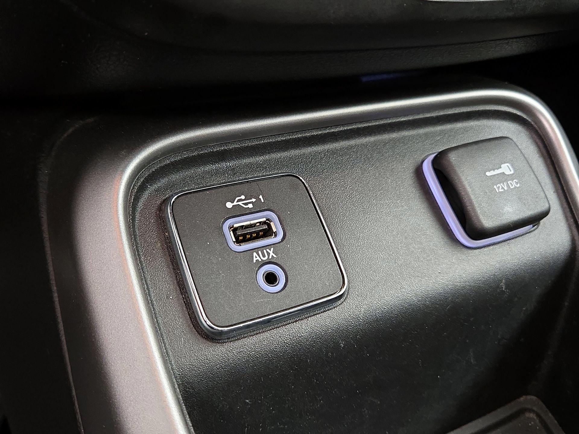 Thumbnail: 2020 Jeep Compass - 18