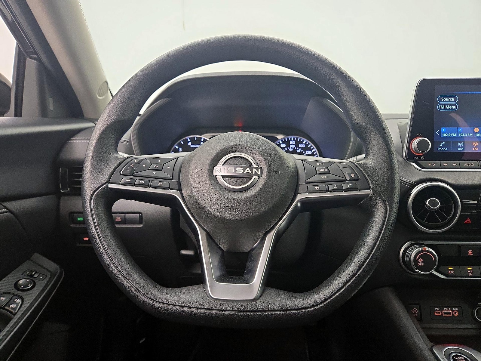 2024 Nissan Sentra SV - Photo 11