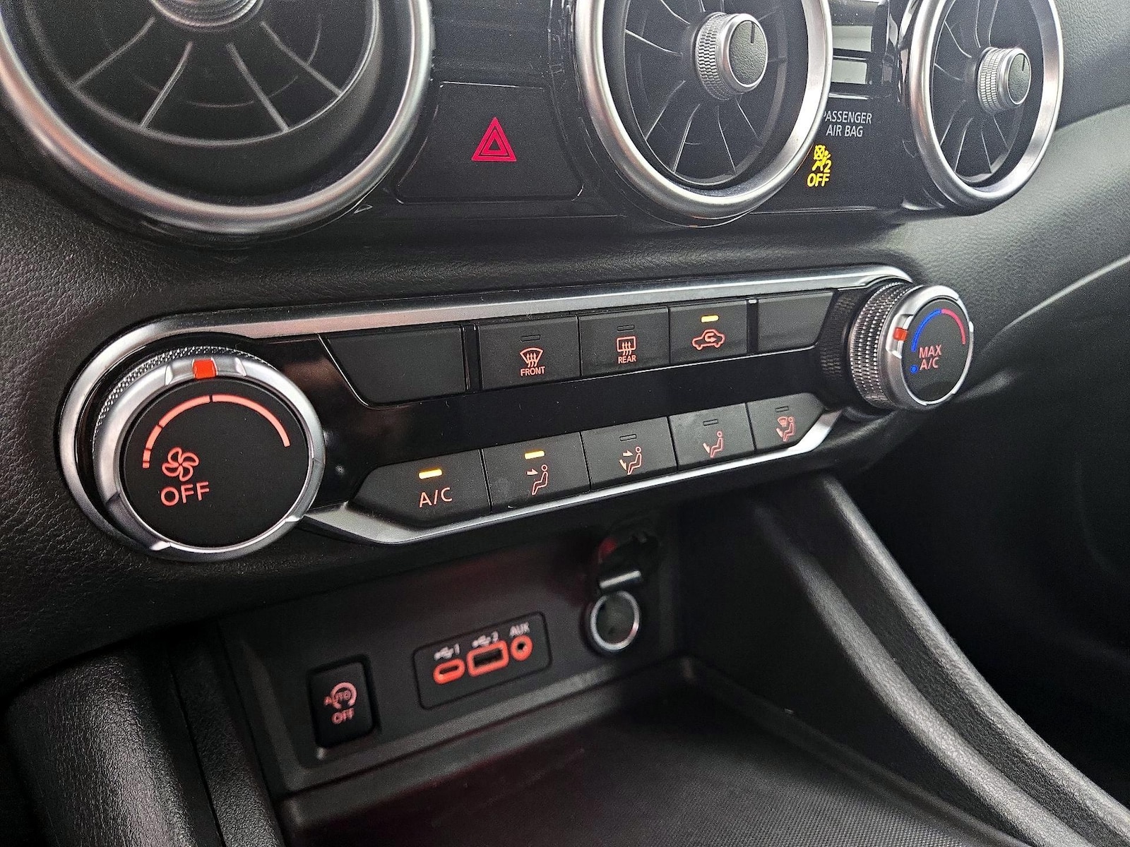 2024 Nissan Sentra SV - Photo 17