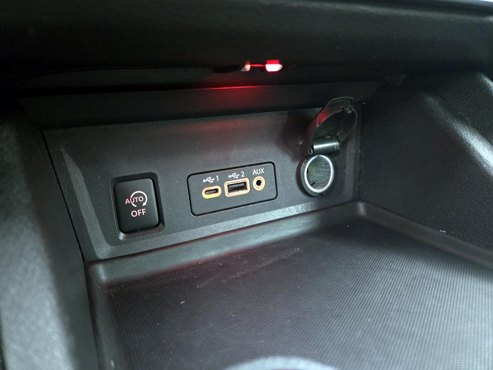 2024 Nissan Sentra SV - Photo 19