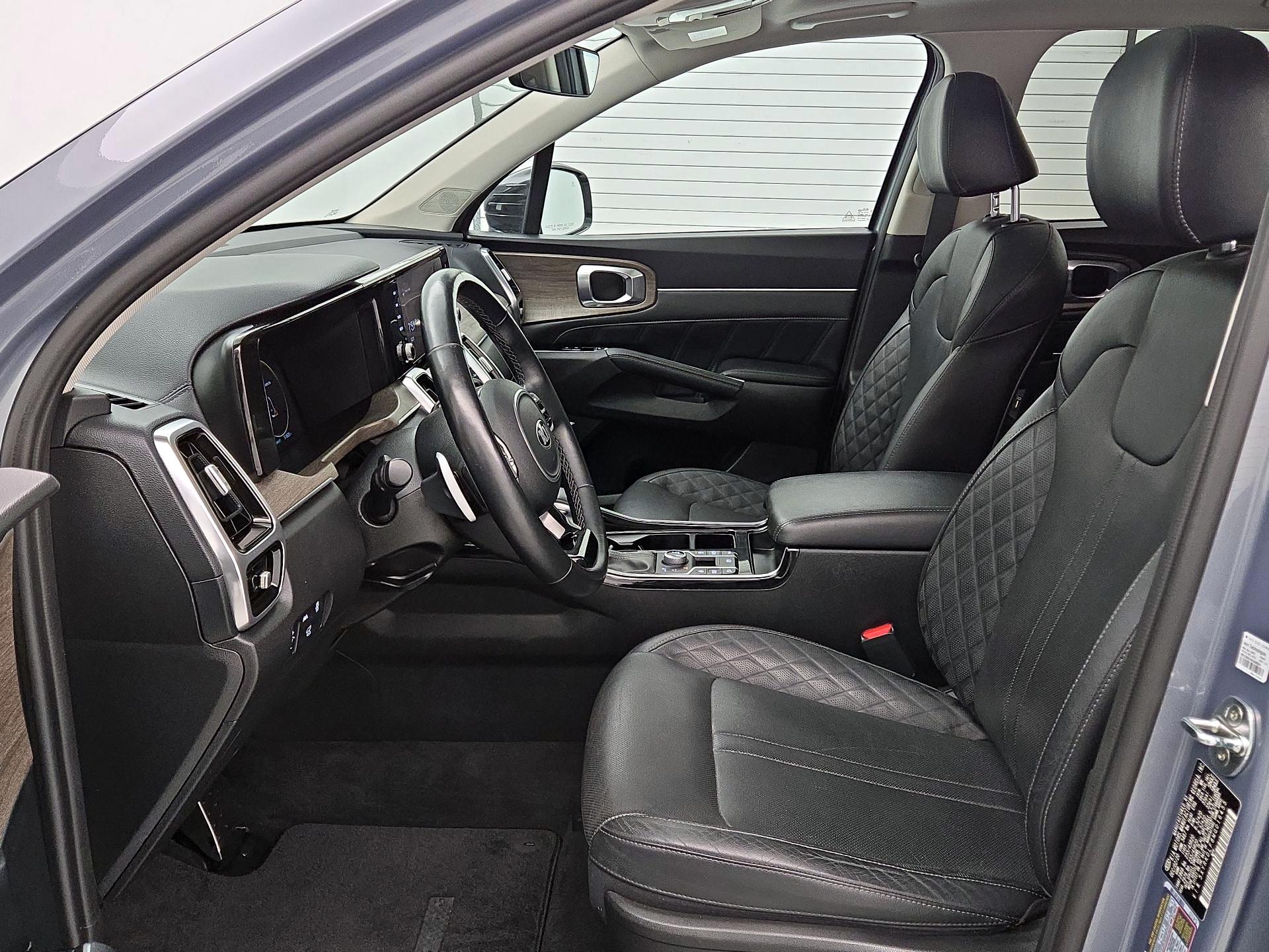 Thumbnail: 2021 Kia Sorento - 11