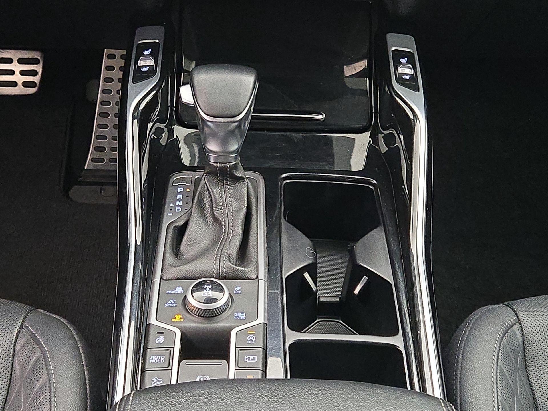 Thumbnail: 2021 Kia Sorento - 17