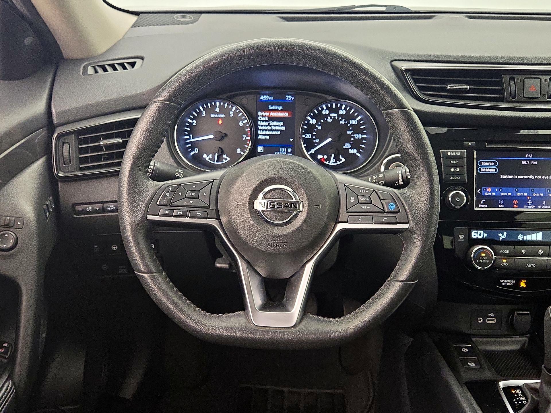 Thumbnail: 2020 Nissan Rogue - 10
