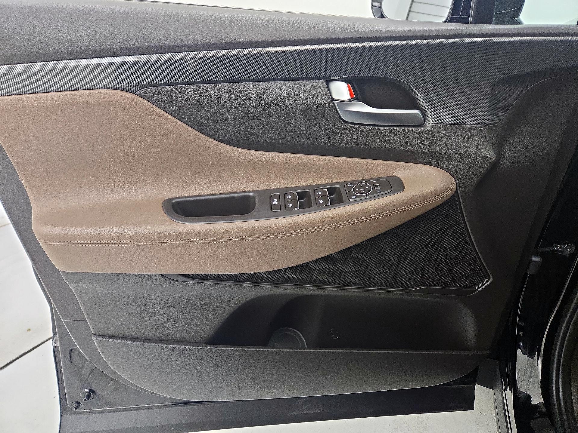 Thumbnail: 2022 Hyundai Santa Fe - 12