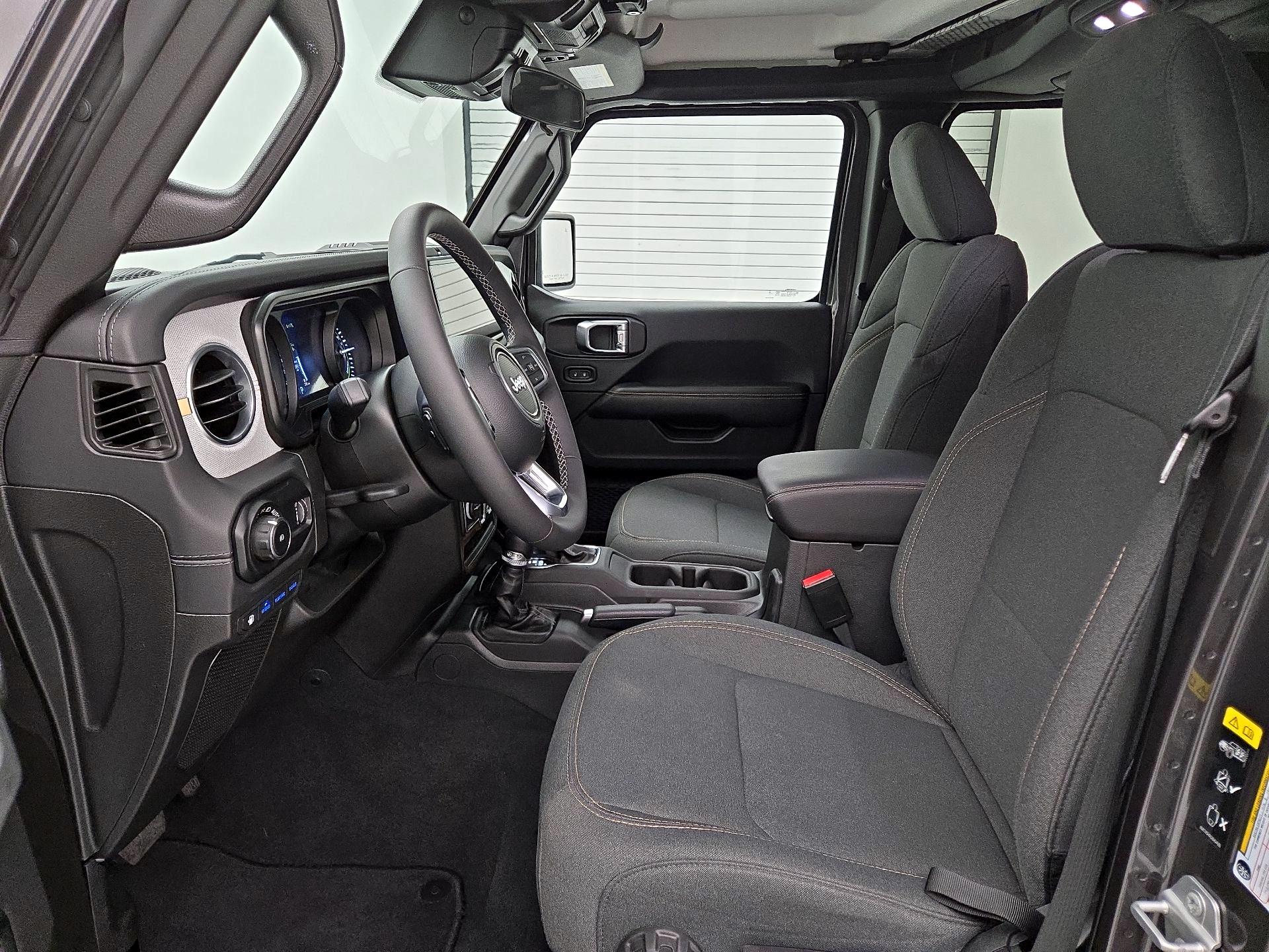 Thumbnail: 2025 Jeep Wrangler - 11