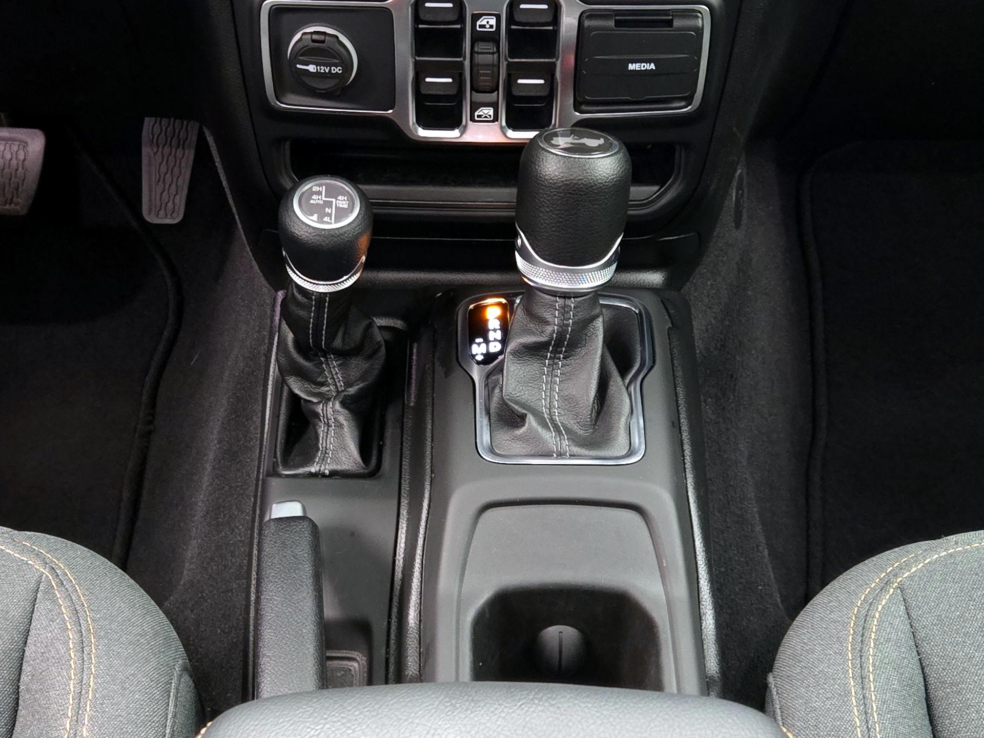 Thumbnail: 2025 Jeep Wrangler - 17