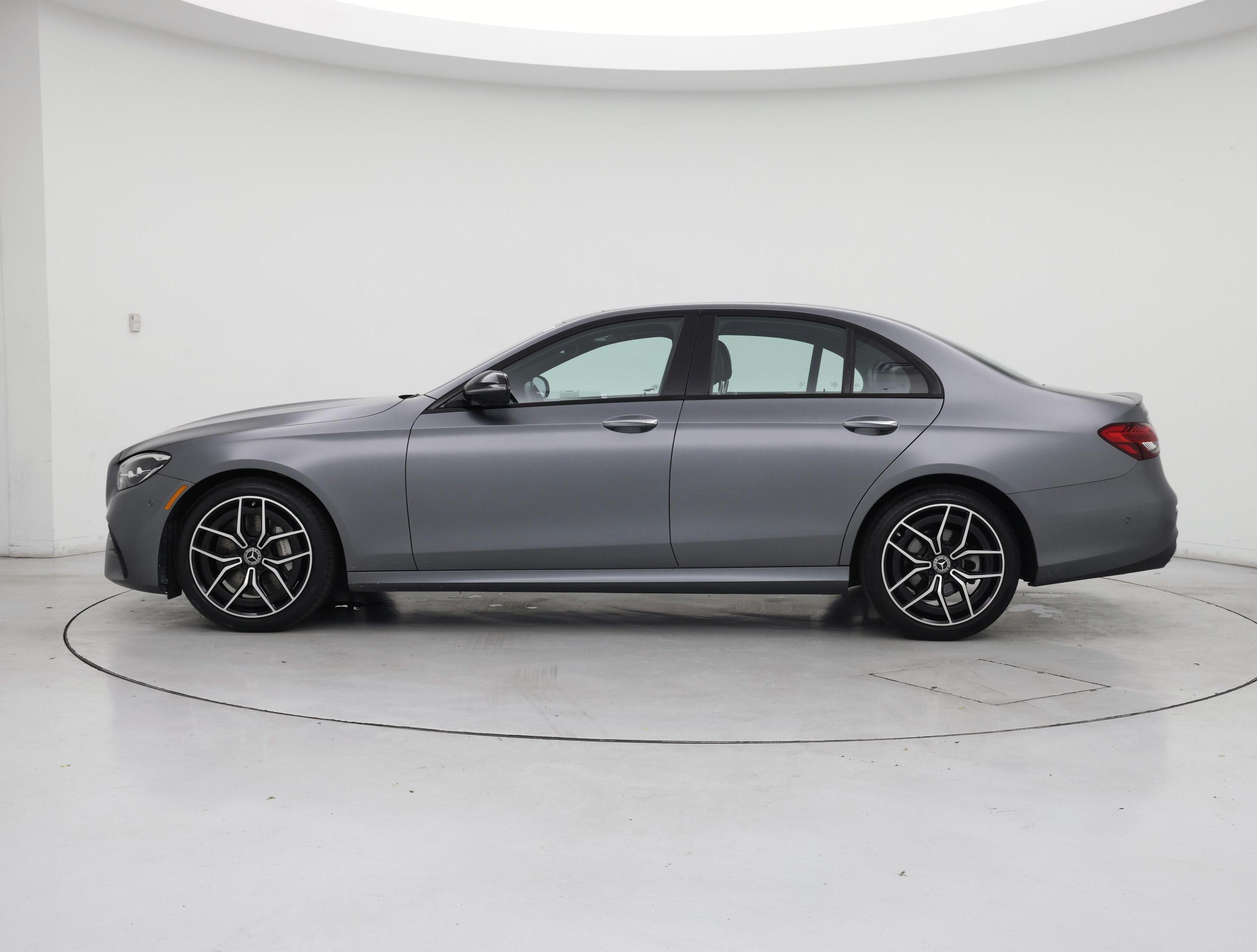 Thumbnail: 2023 Mercedes-Benz E-Class - 3