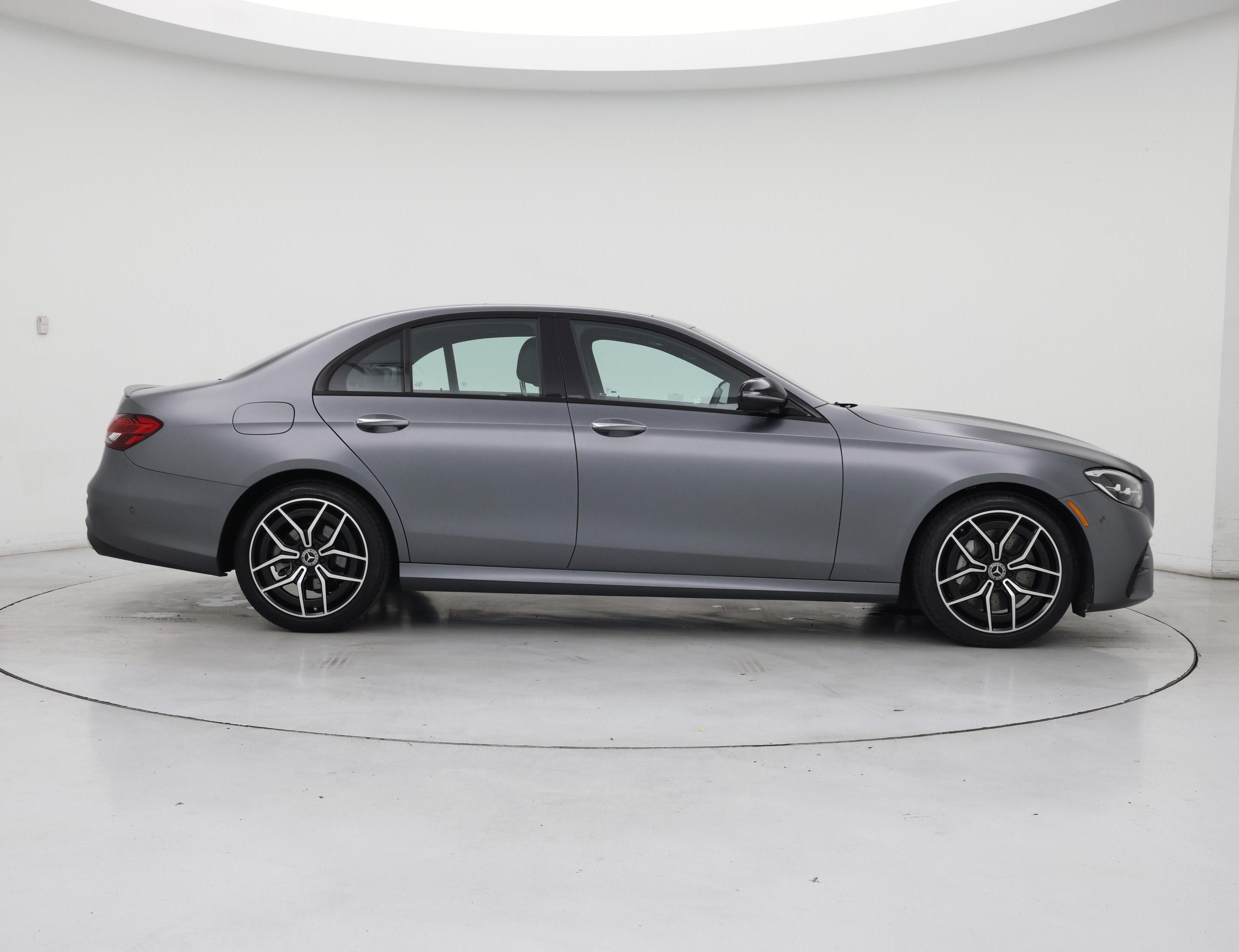Thumbnail: 2023 Mercedes-Benz E-Class - 7