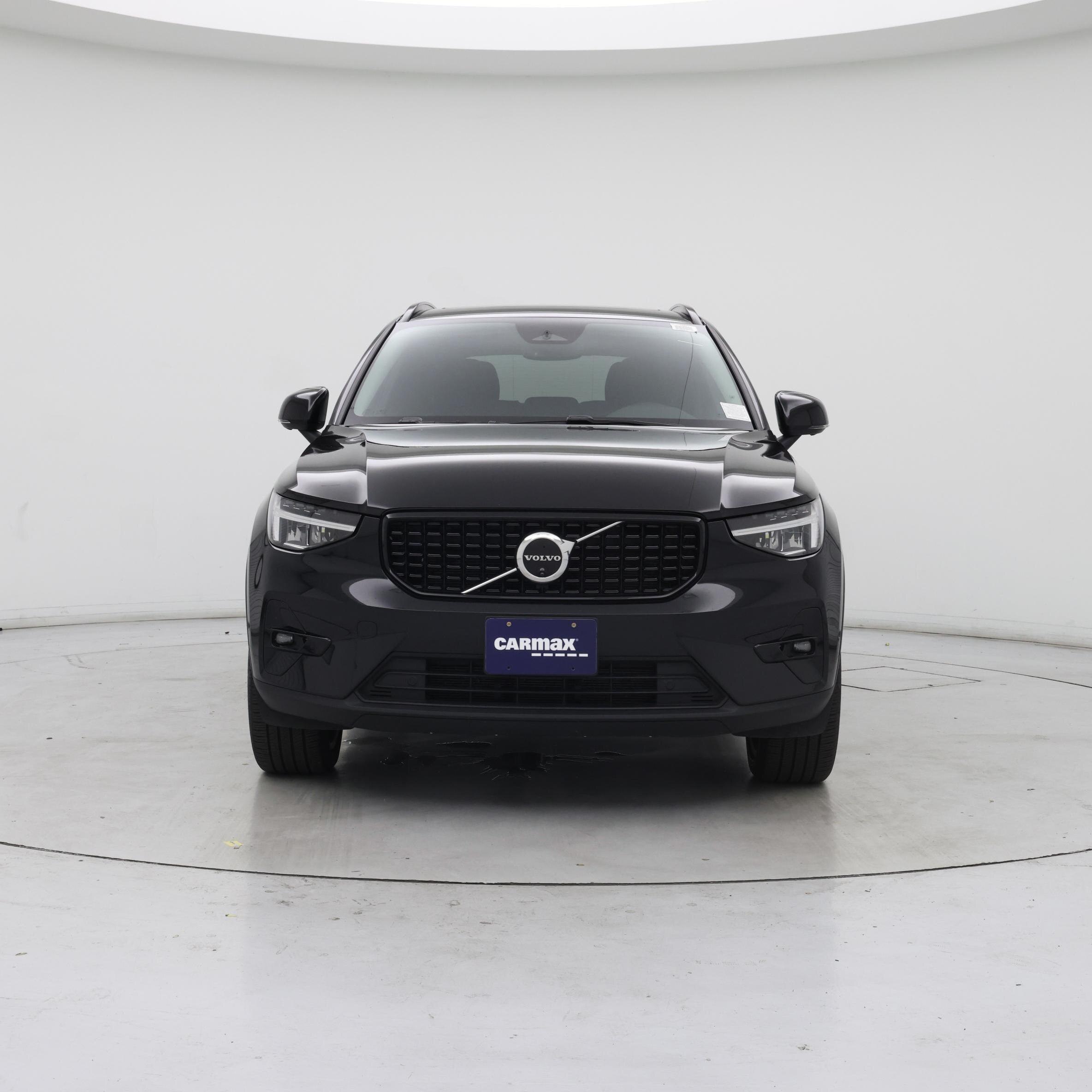 Thumbnail: 2025 Volvo XC40 - 5