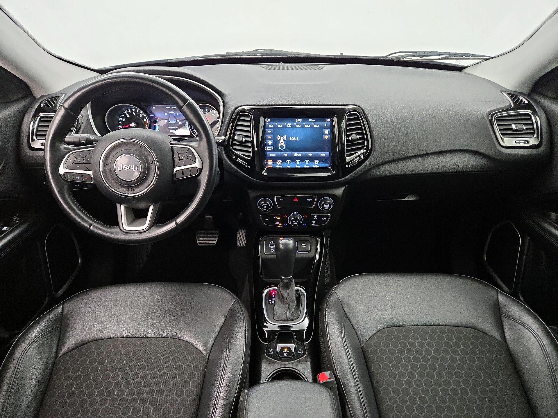 Thumbnail: 2020 Jeep Compass - 9
