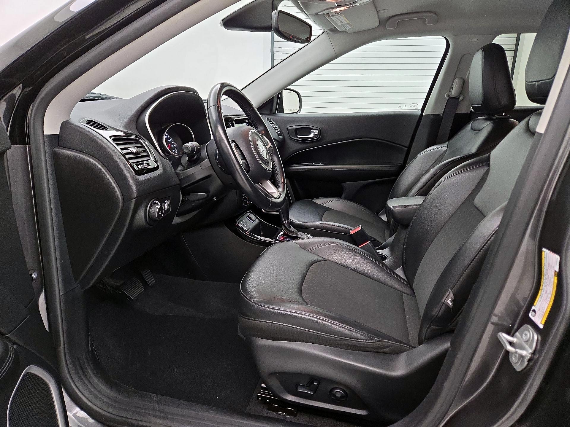 Thumbnail: 2020 Jeep Compass - 11
