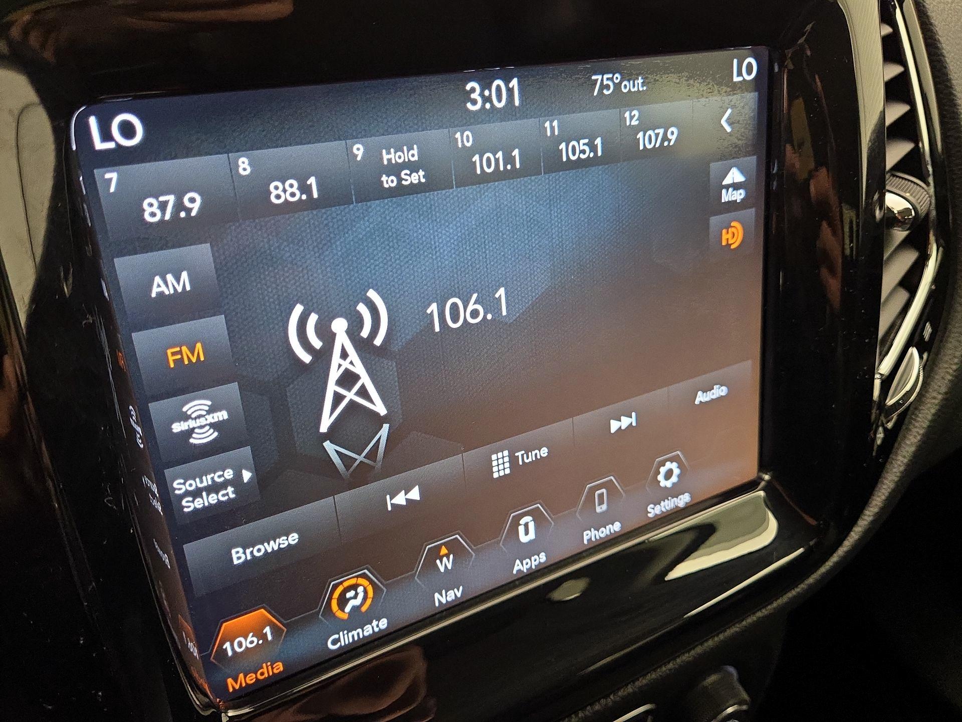 Thumbnail: 2020 Jeep Compass - 15