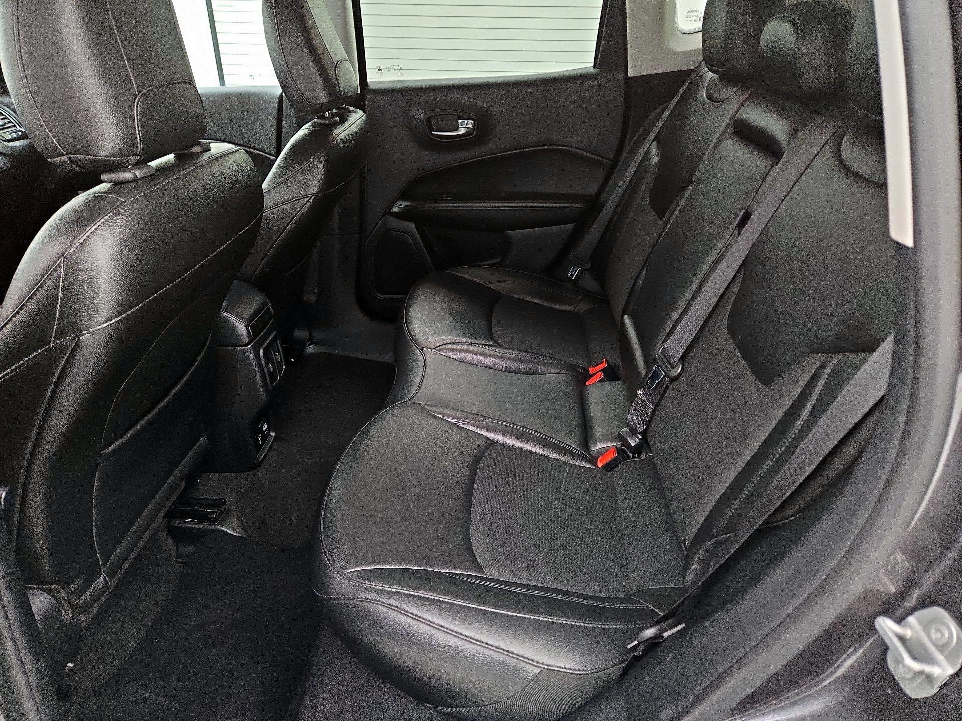Thumbnail: 2020 Jeep Compass - 19