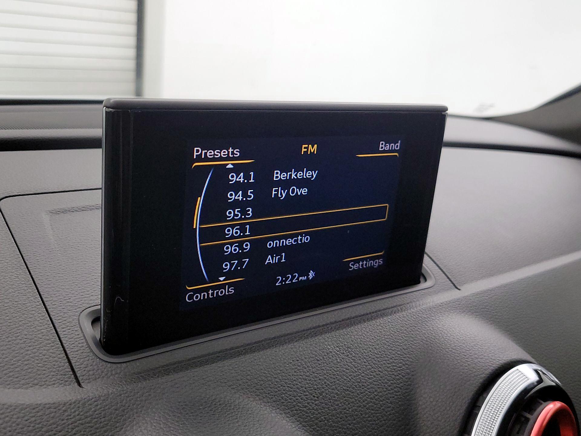 Thumbnail: 2015 Audi S3 - 15