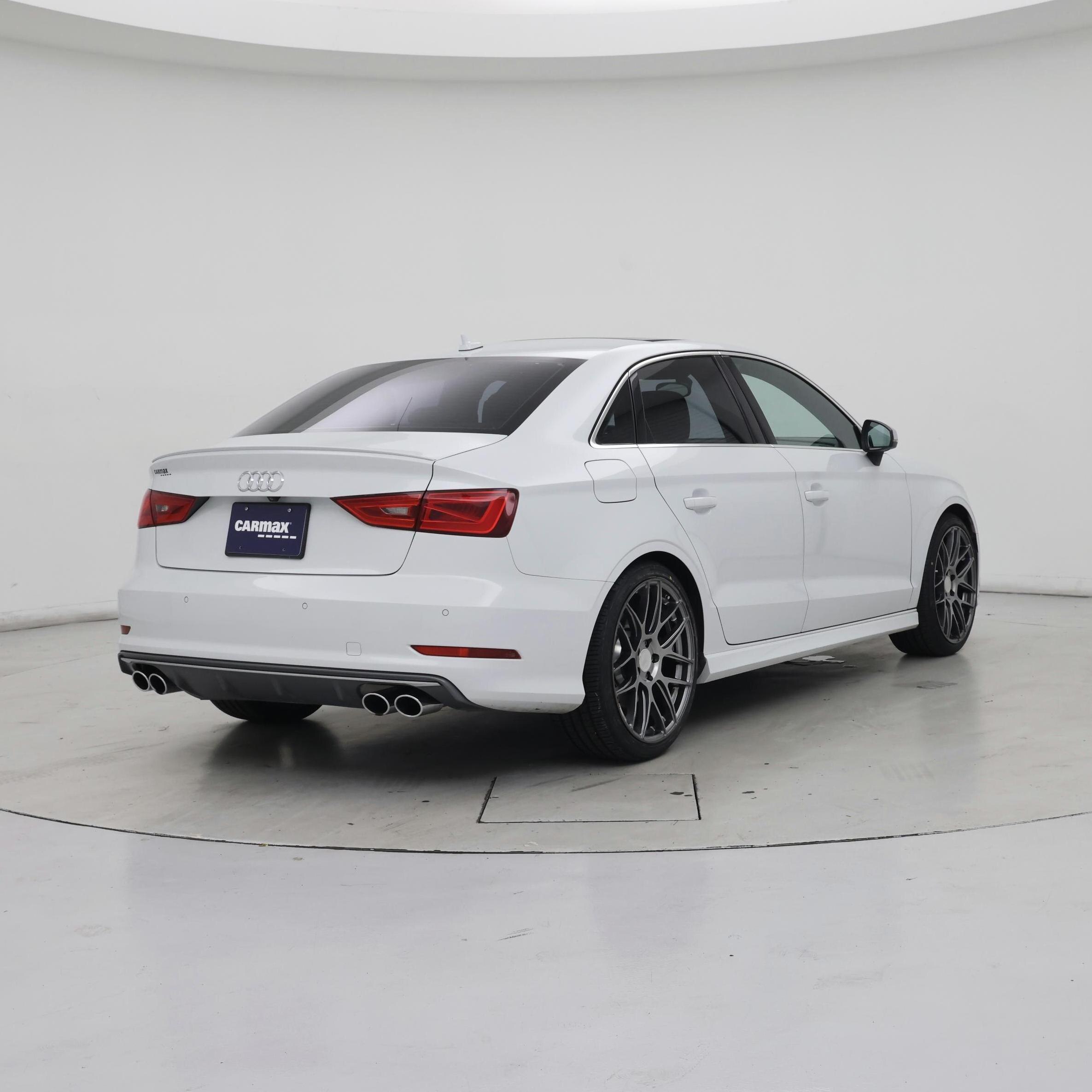 Thumbnail: 2015 Audi S3 - 8