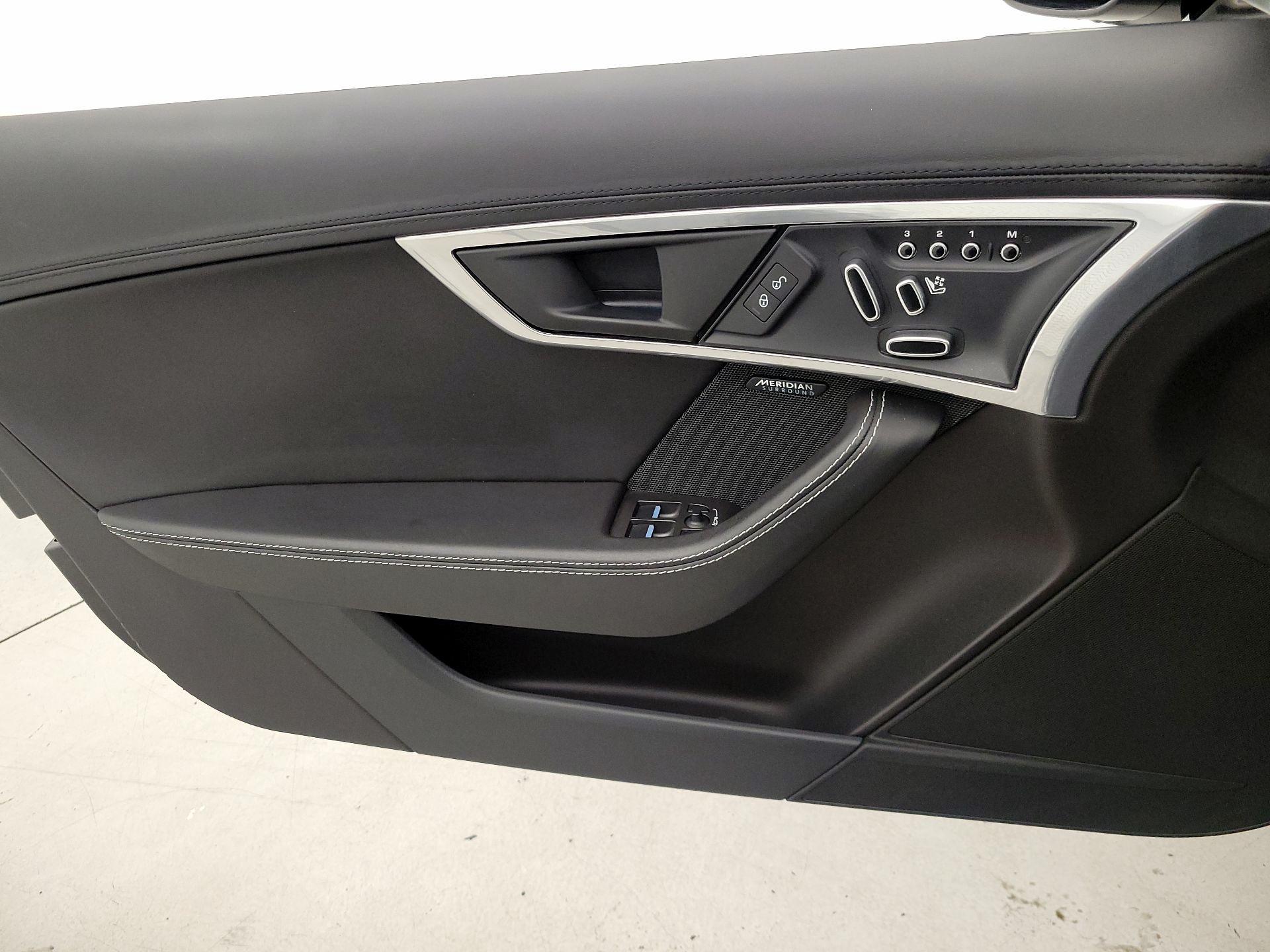 Thumbnail: 2019 Jaguar F-Type - 12