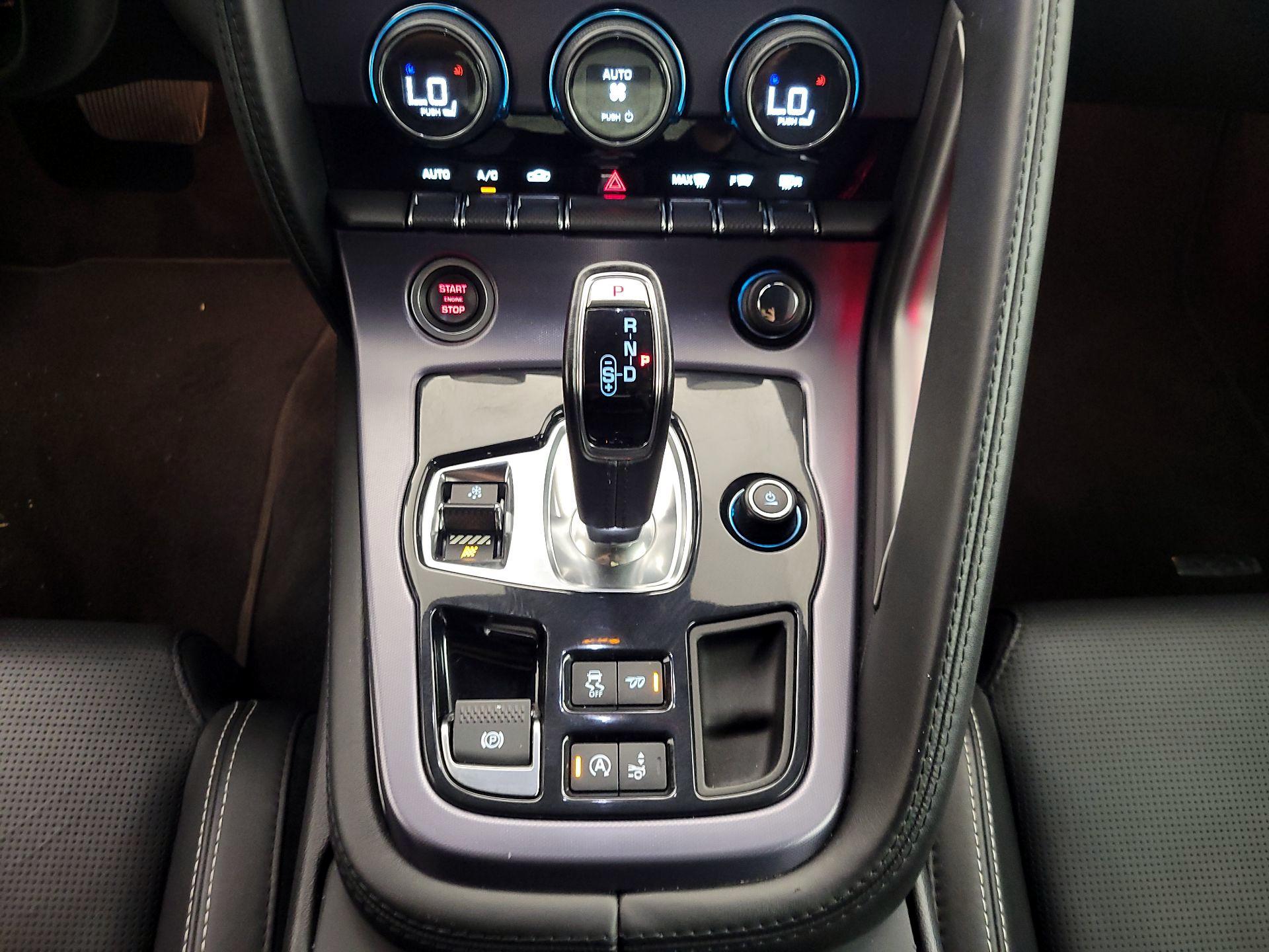 Thumbnail: 2019 Jaguar F-Type - 18