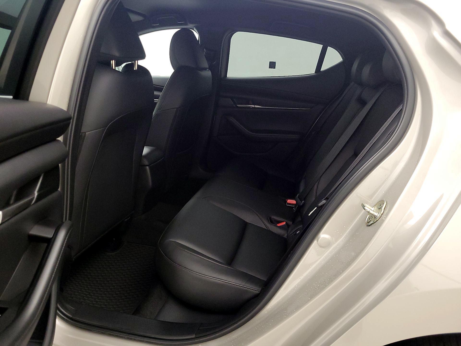 Thumbnail: 2022 Mazda Mazda3 - 19