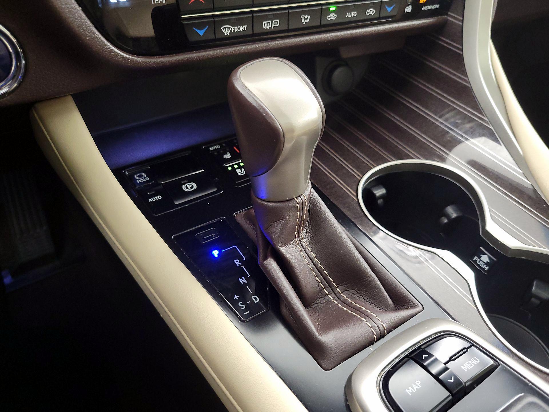 Thumbnail: 2016 Lexus RX - 18