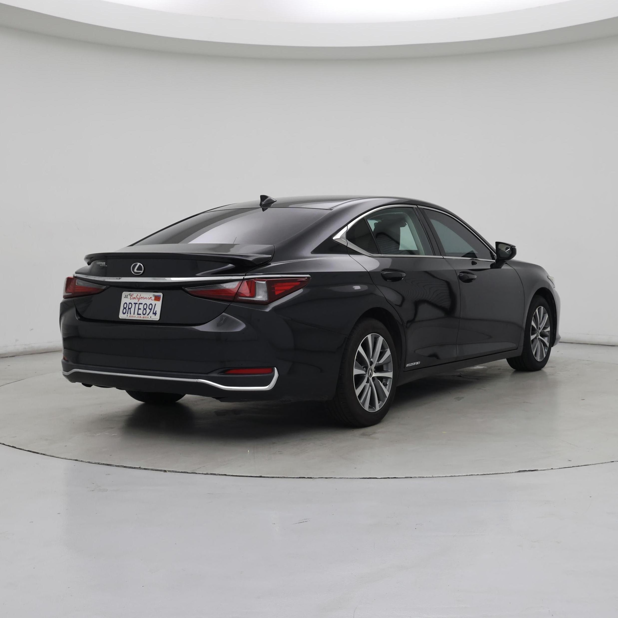 Thumbnail: 2020 Lexus ES - 8