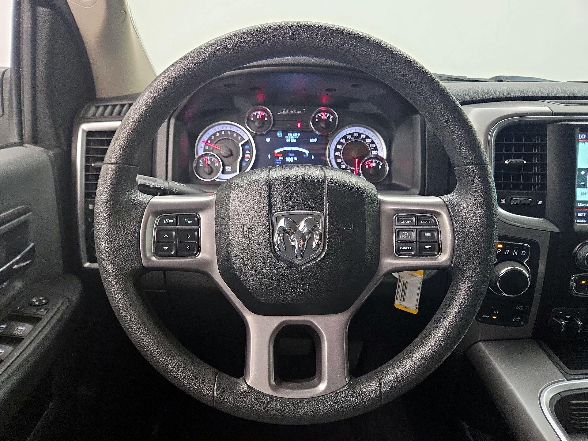 Thumbnail: 2023 RAM 1500 Classic - 10