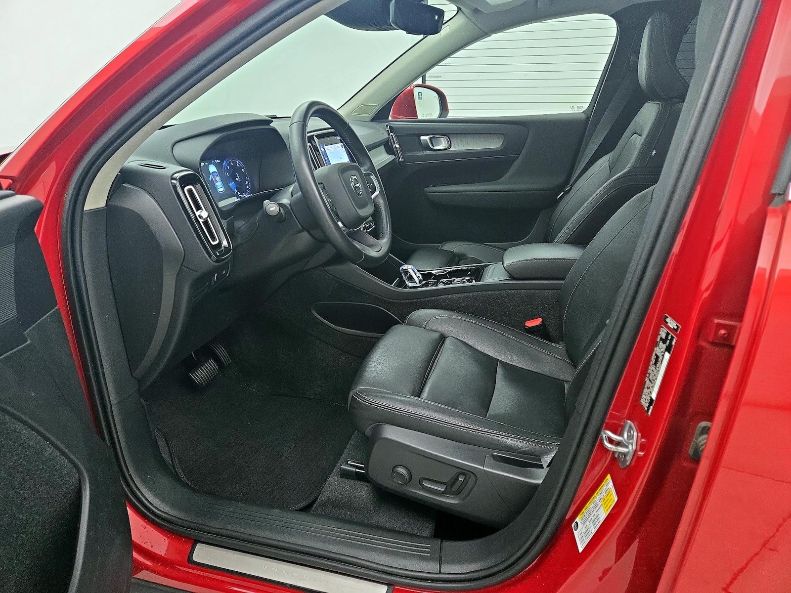 2021 Volvo XC40 Inscription - Photo 12