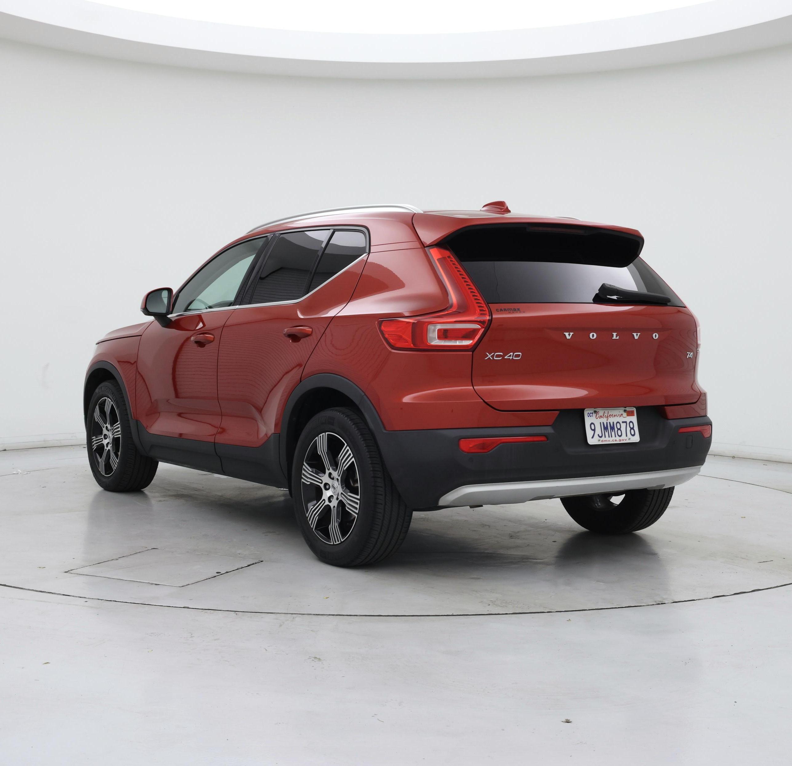 Thumbnail: 2021 Volvo XC40 - 2