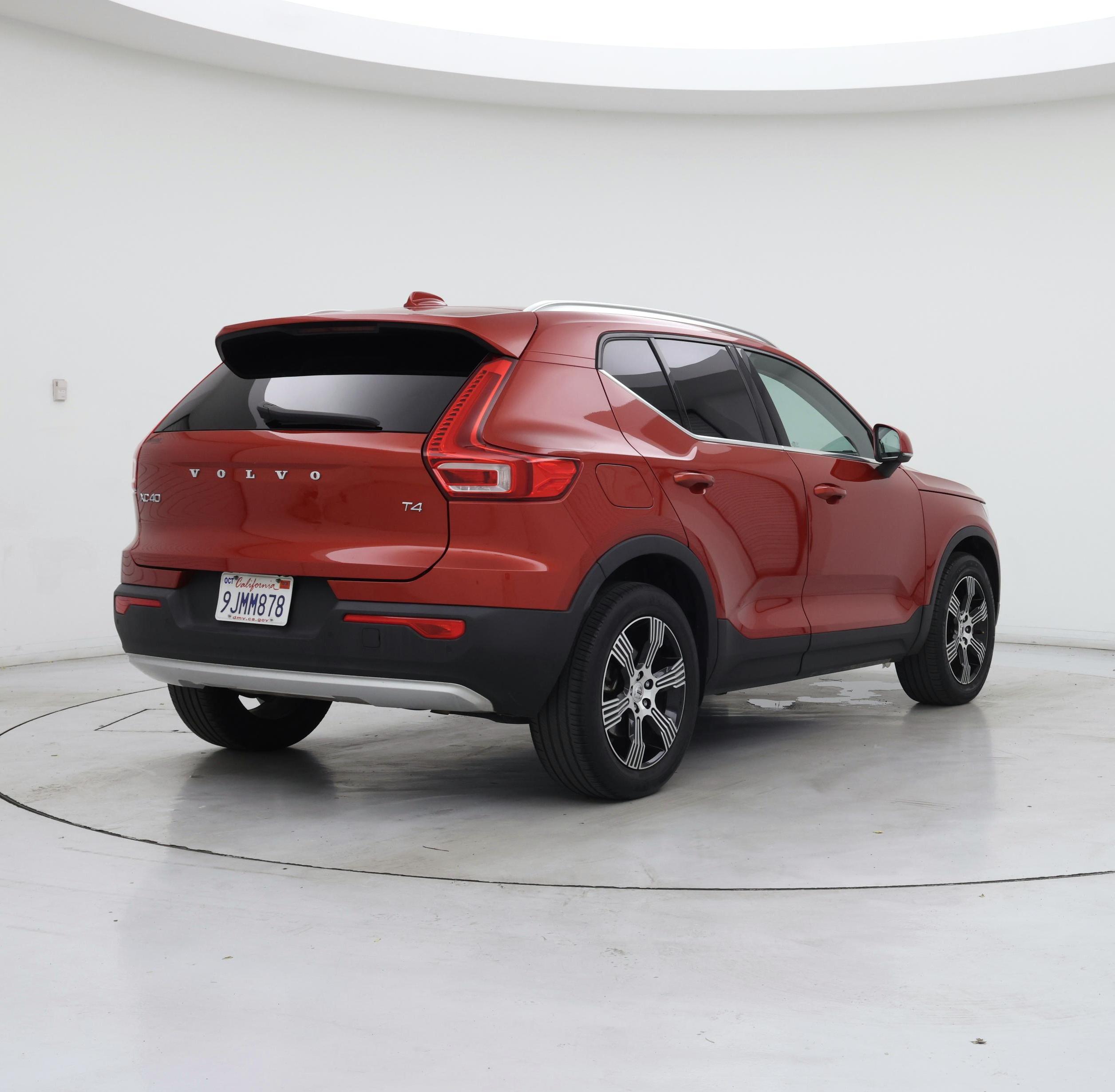 Thumbnail: 2021 Volvo XC40 - 8