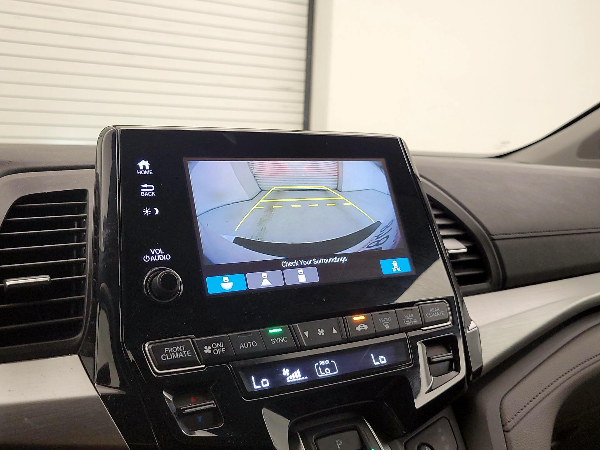 Thumbnail: 2019 Honda Odyssey - 15