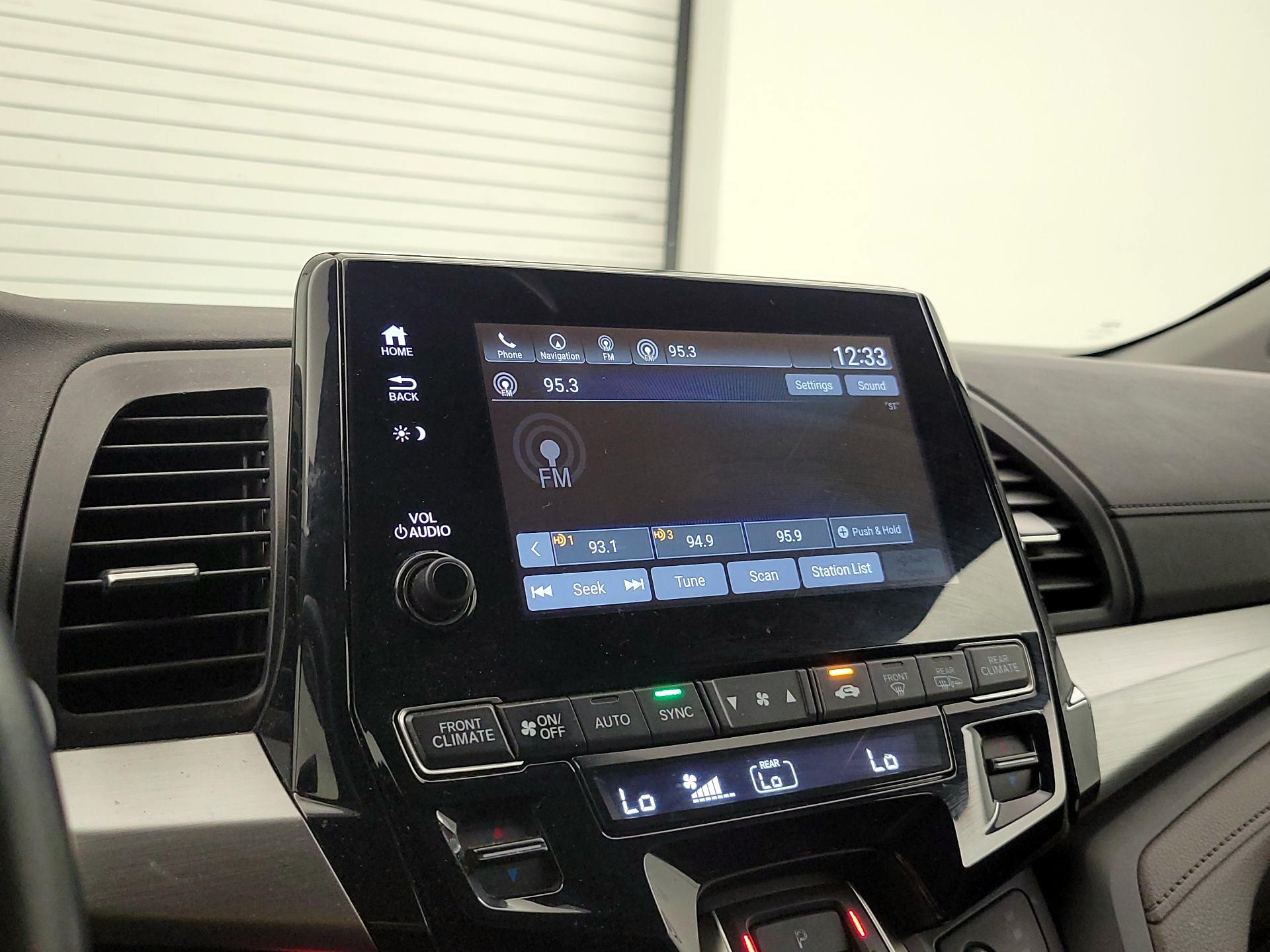 Thumbnail: 2019 Honda Odyssey - 16