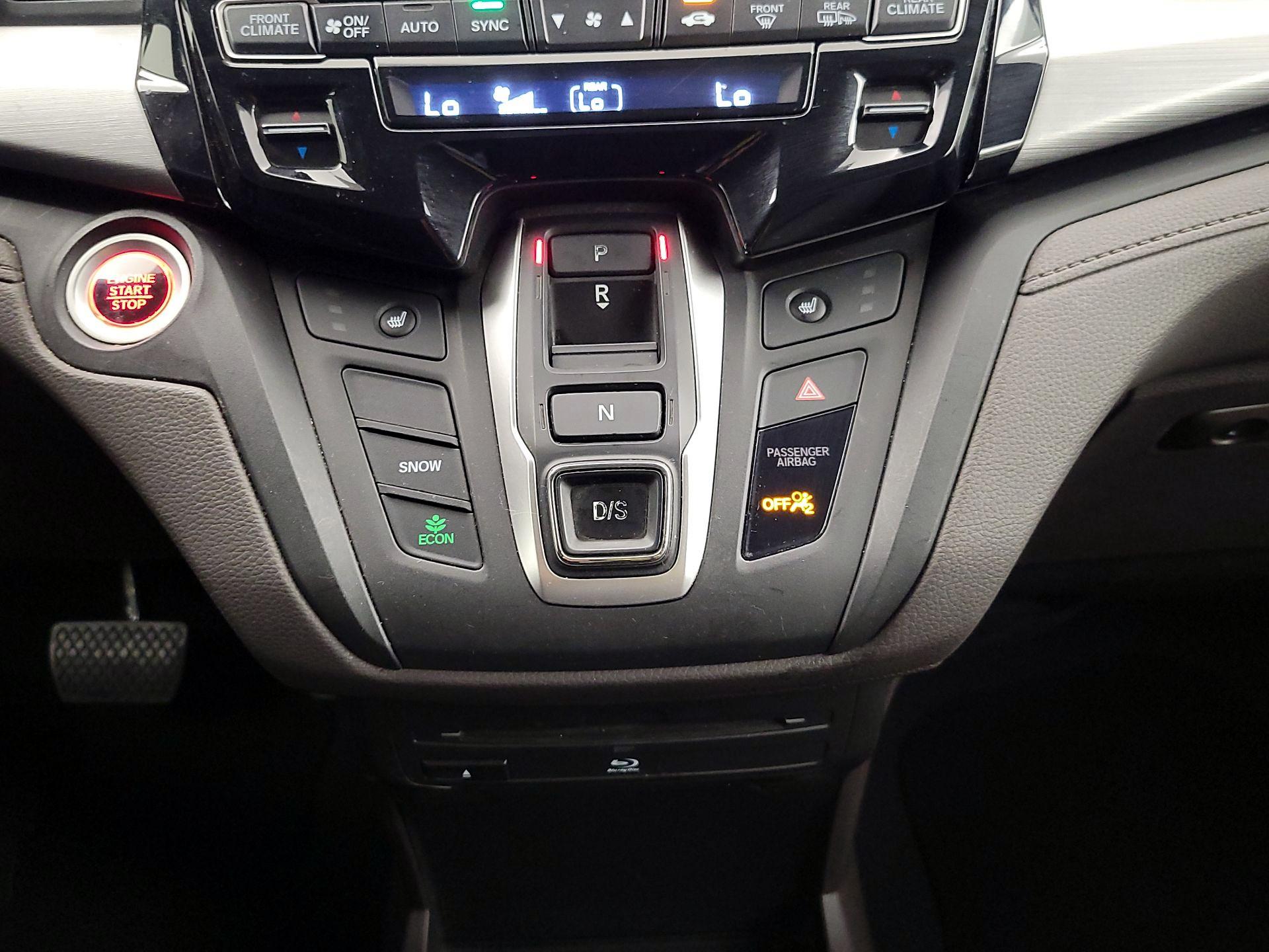 Thumbnail: 2019 Honda Odyssey - 18